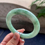 糯种飘绿花圆条手镯  57.2圈口  天然缅甸A货翡翠（yc421281）