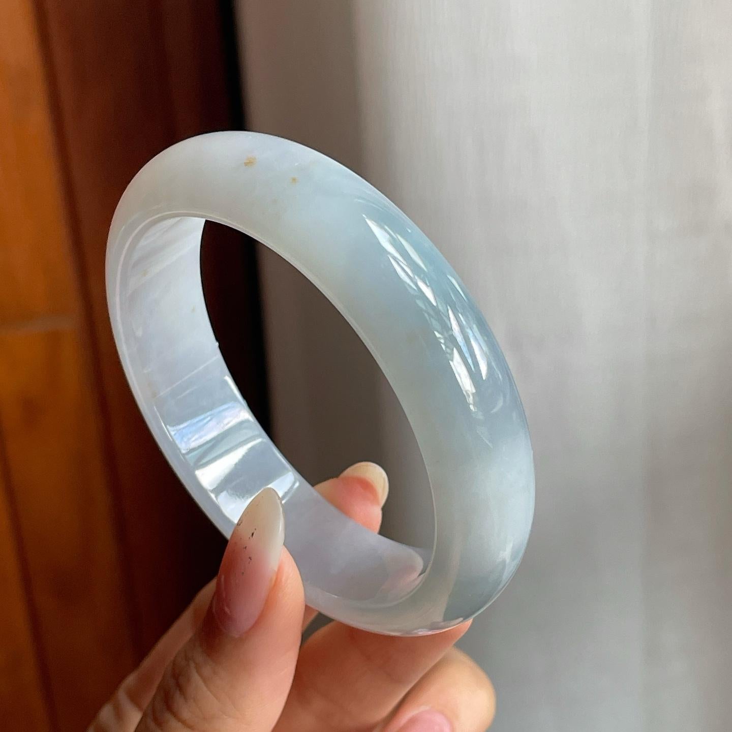 糯冰种带底色洒金翡翠平安镯（55.4mm）（yc216832）