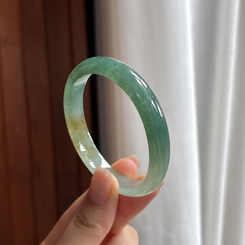 糯冰晴底飘黄特色贵妃镯 54圈 天然缅甸A货翡翠（yc483708）