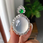 18k金钻镶冰种无色蛋面吊坠（yc255600）