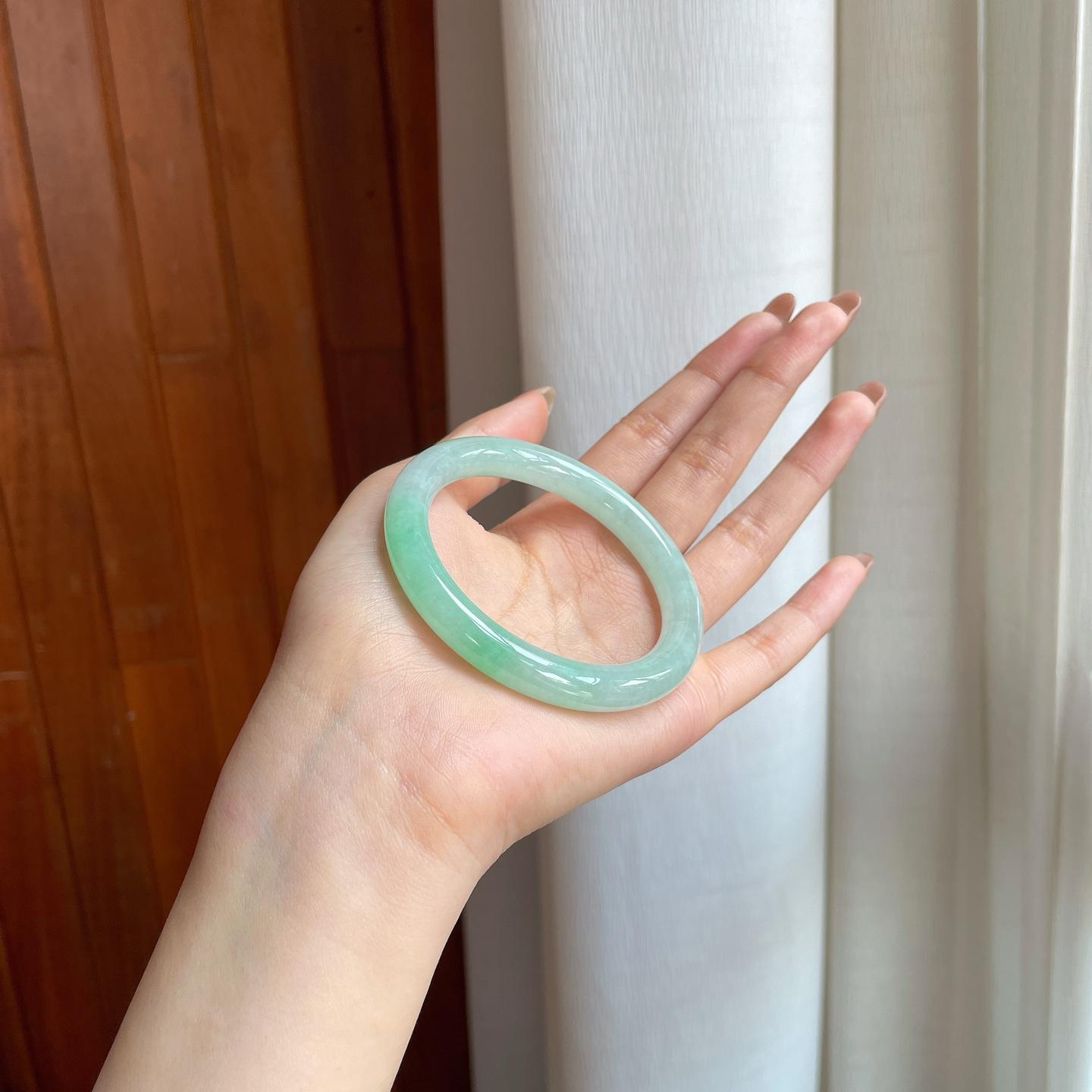 糯冰晴水翡翠圆条手镯（53mm)（yc370371）