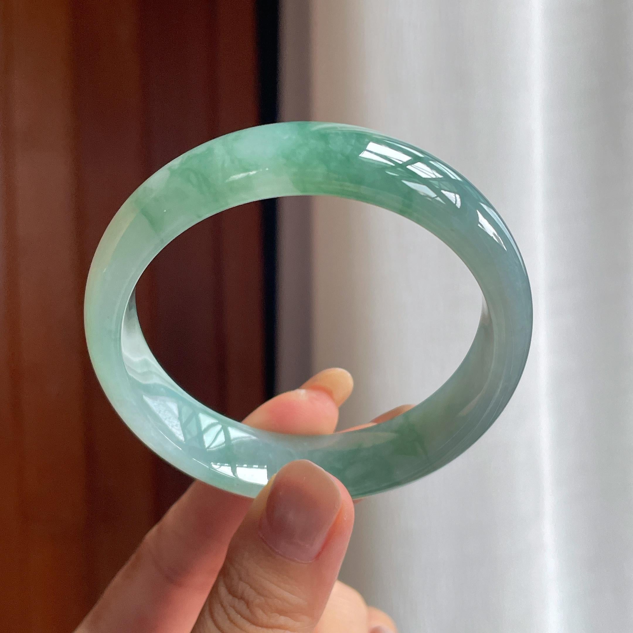 糯冰飘花宽版翡翠手镯57圈天然缅甸A货翡翠（yc439316）