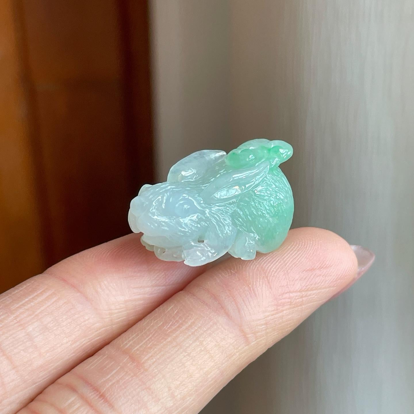 糯冰飘花翡翠兔子（yc288377）