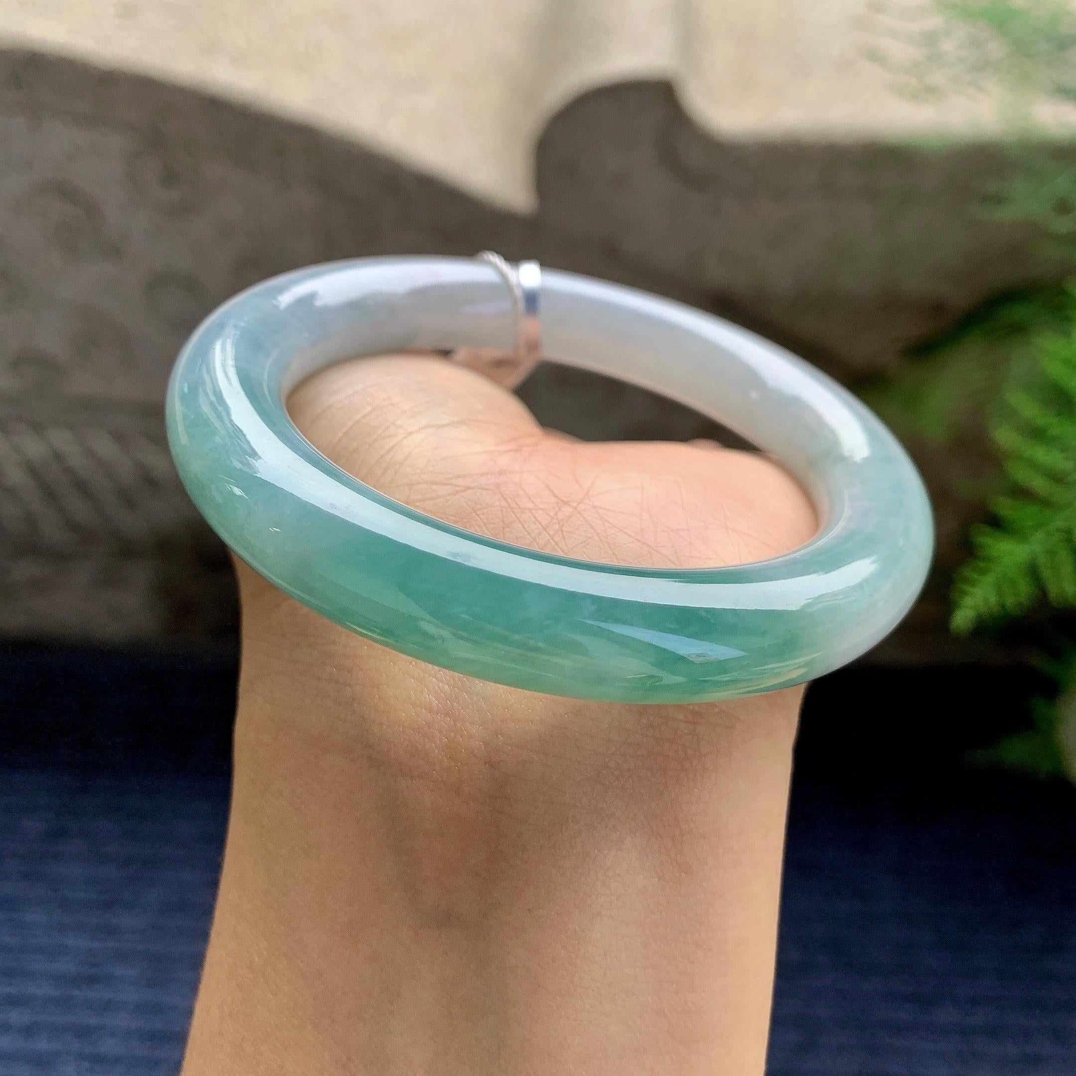 细糯种湖水绿圆条手镯（55.4mm）（yc280878）
