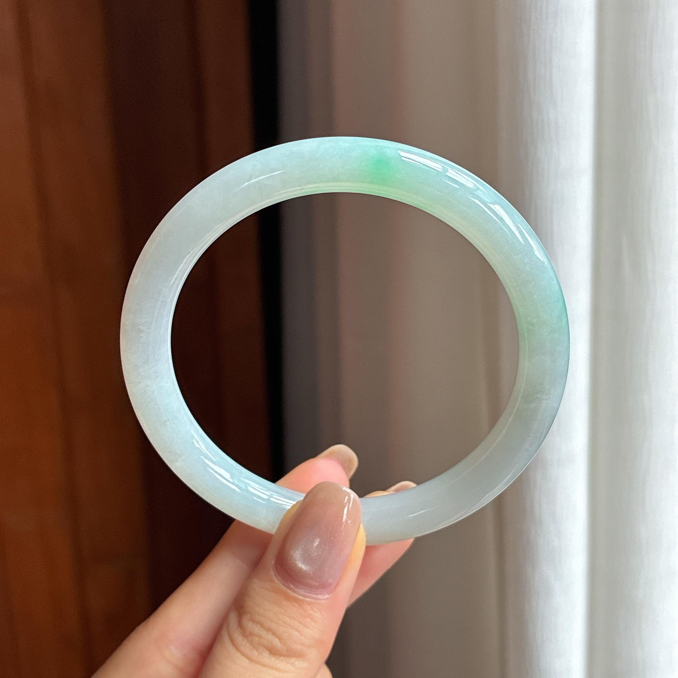 糯冰带色翡翠圆条手镯 57圈（yc435382）