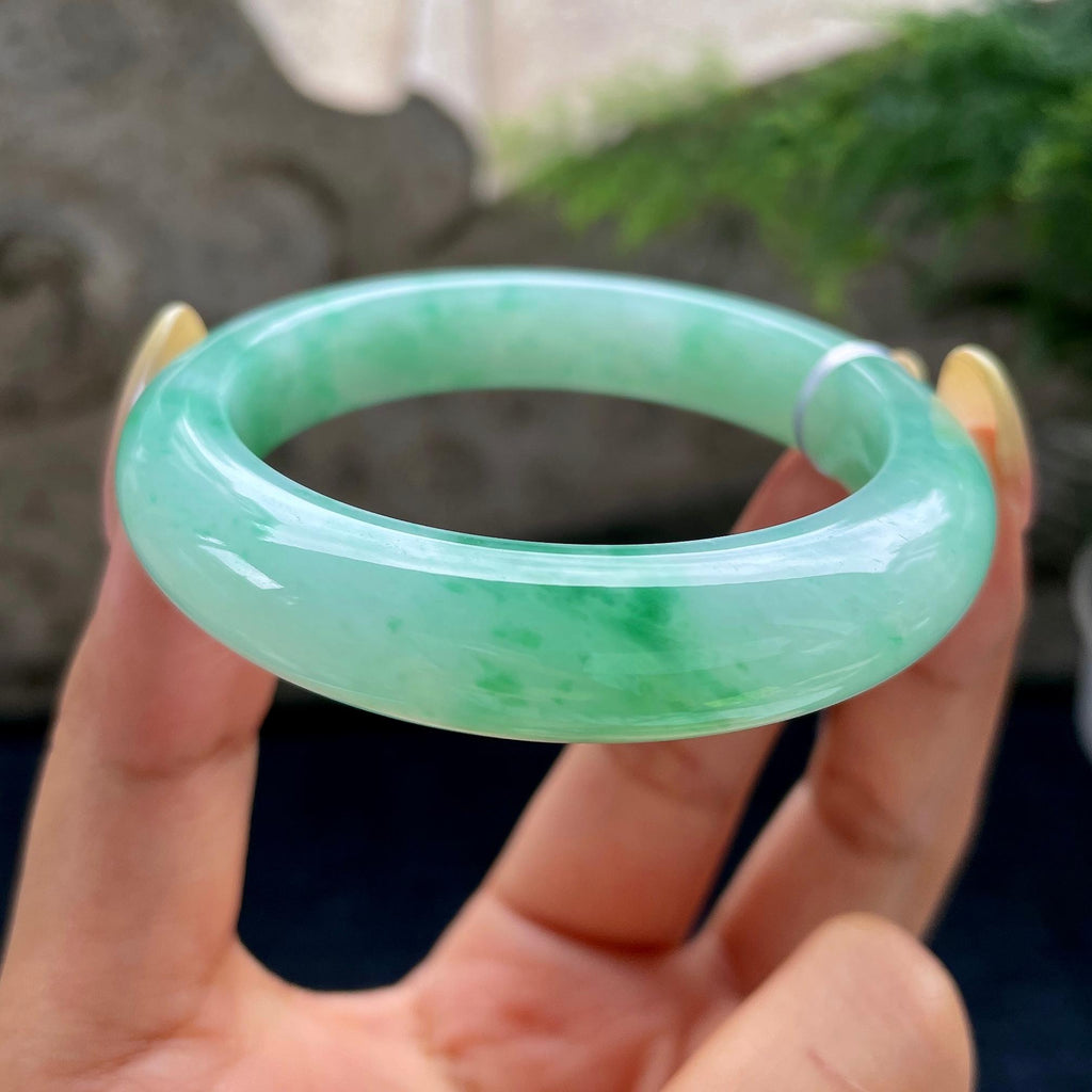 小圈口 细糯种晴底飘绿花正圈平安镯53.8圈 天然缅甸A货翡翠（yc489317）