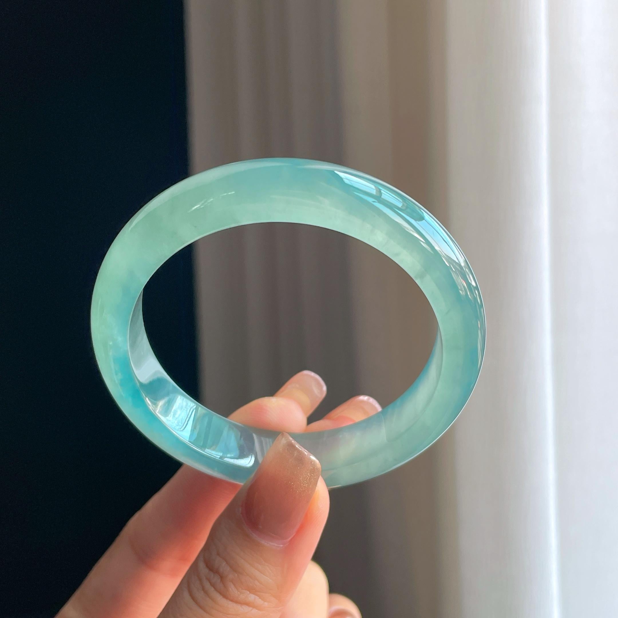 冰种天空蓝翡翠平安镯（54.2mm）（yc373425）