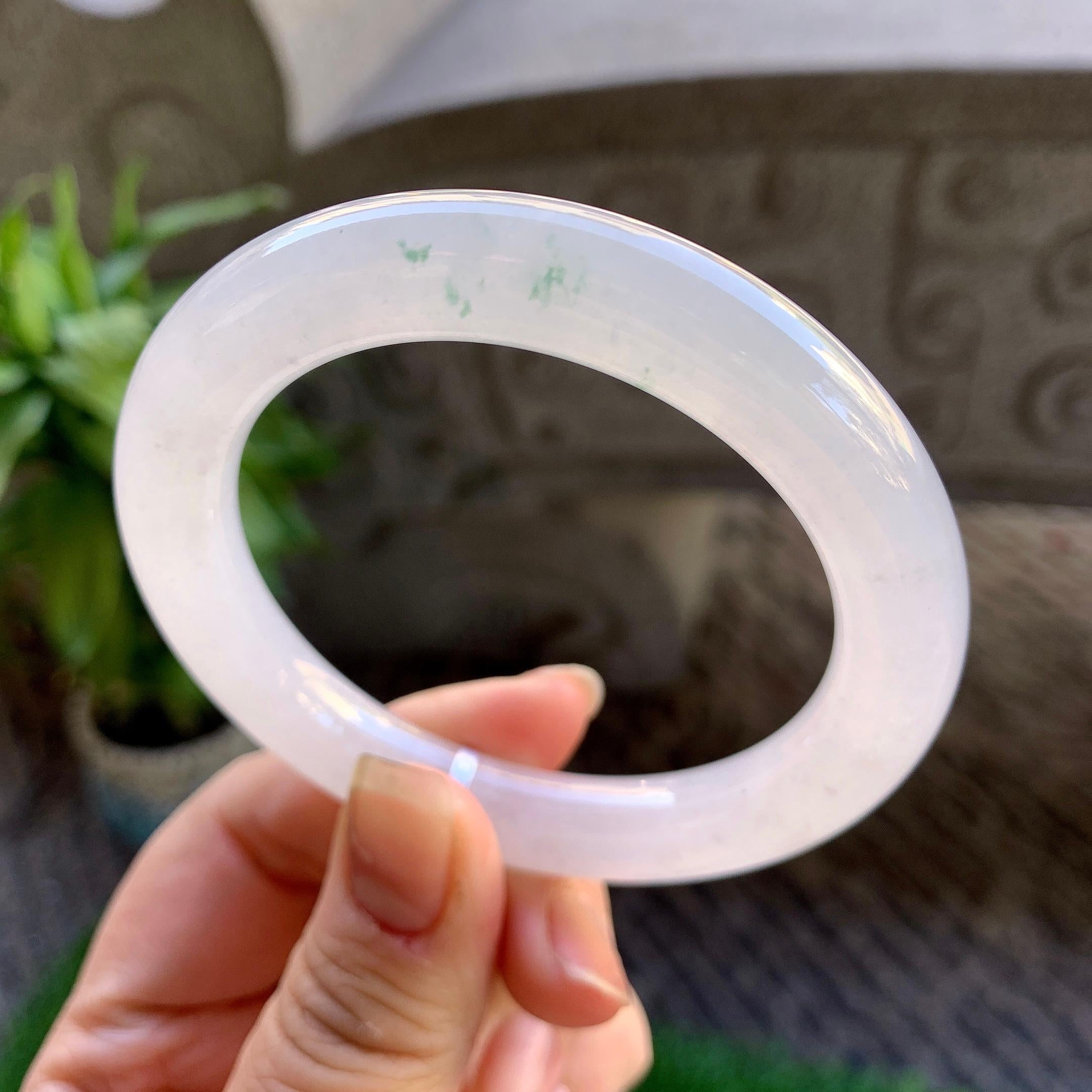 糯冰种飘花圆条手镯（54.7mm)（yc307333）