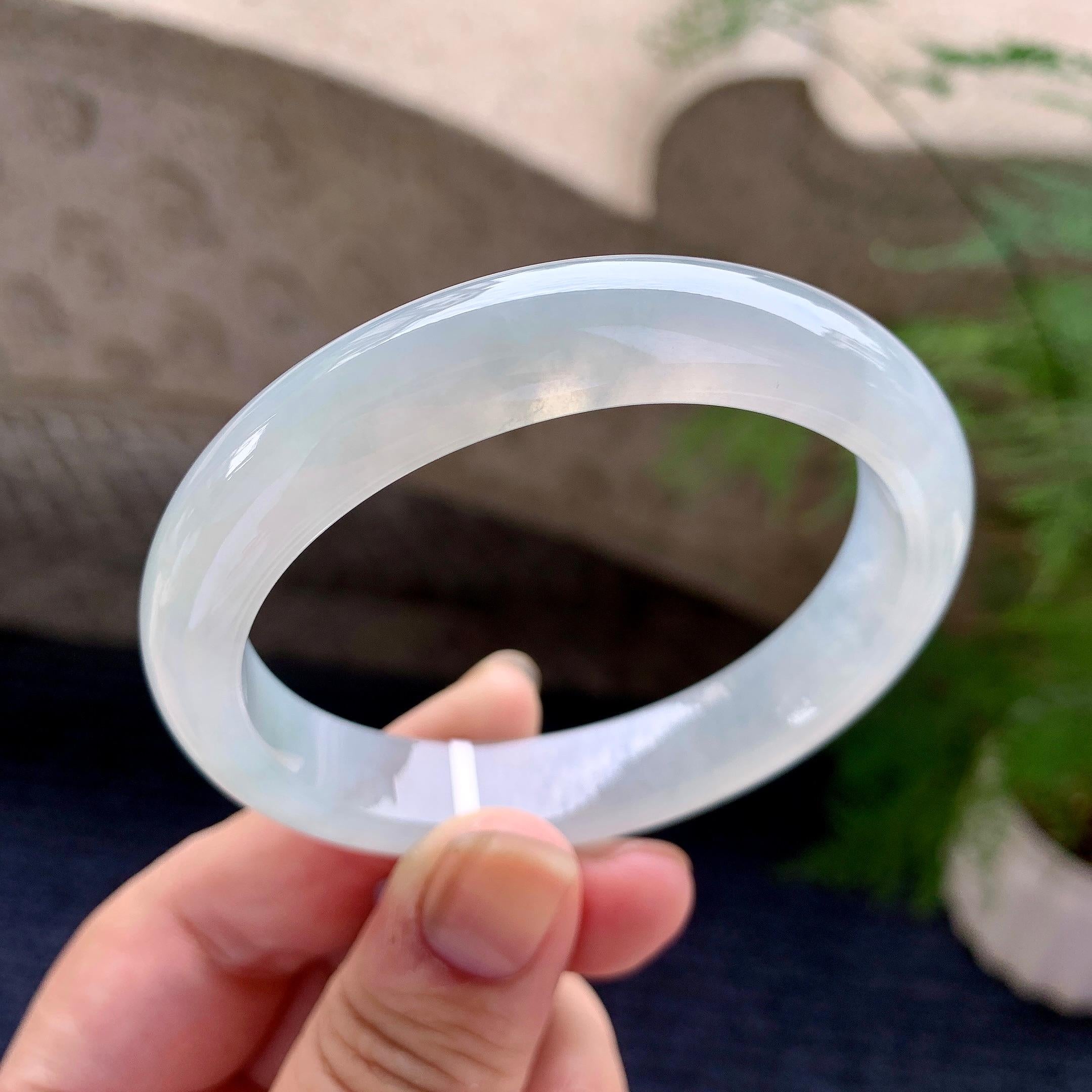 糯冰种无色贵妃手镯（56.2mm）