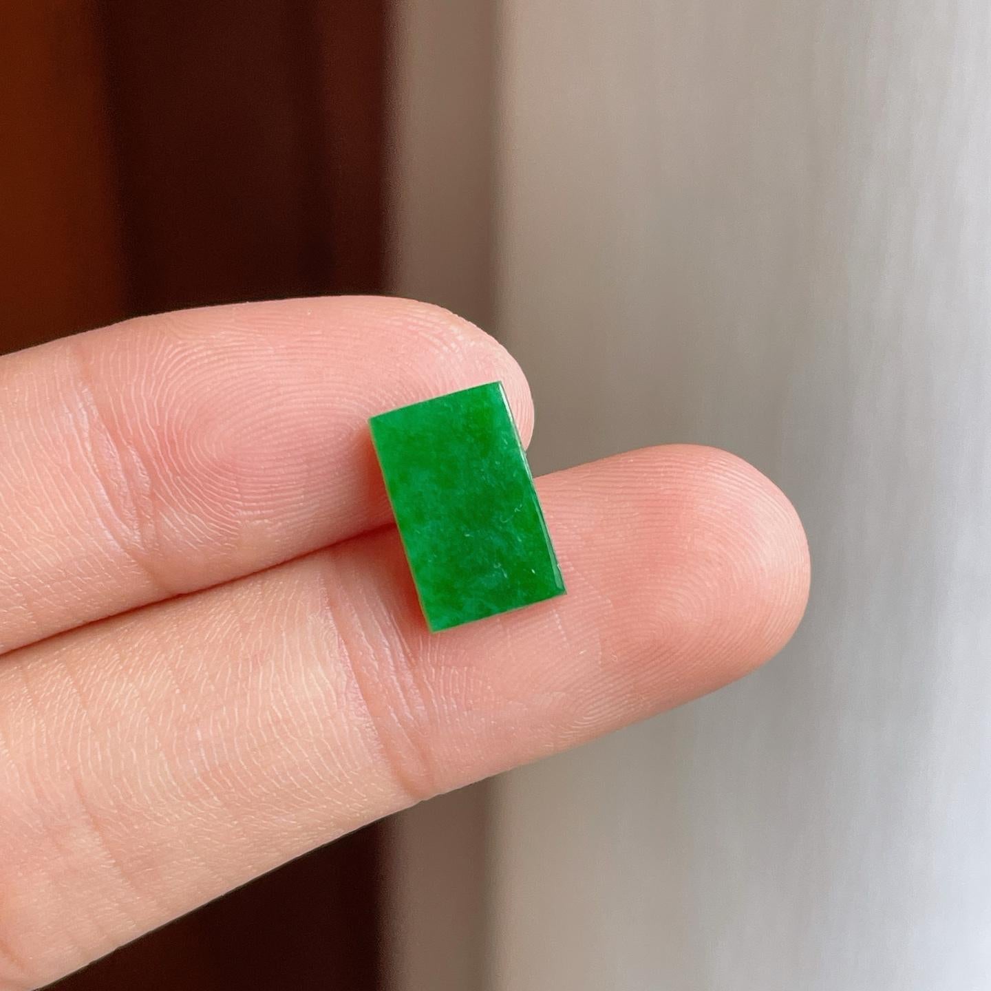 裸石糯冰满绿翡翠马鞍（yc249146）