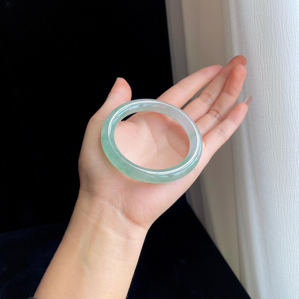 冰种蓝晴底翡翠圆条手镯（56mm）（yc329667）