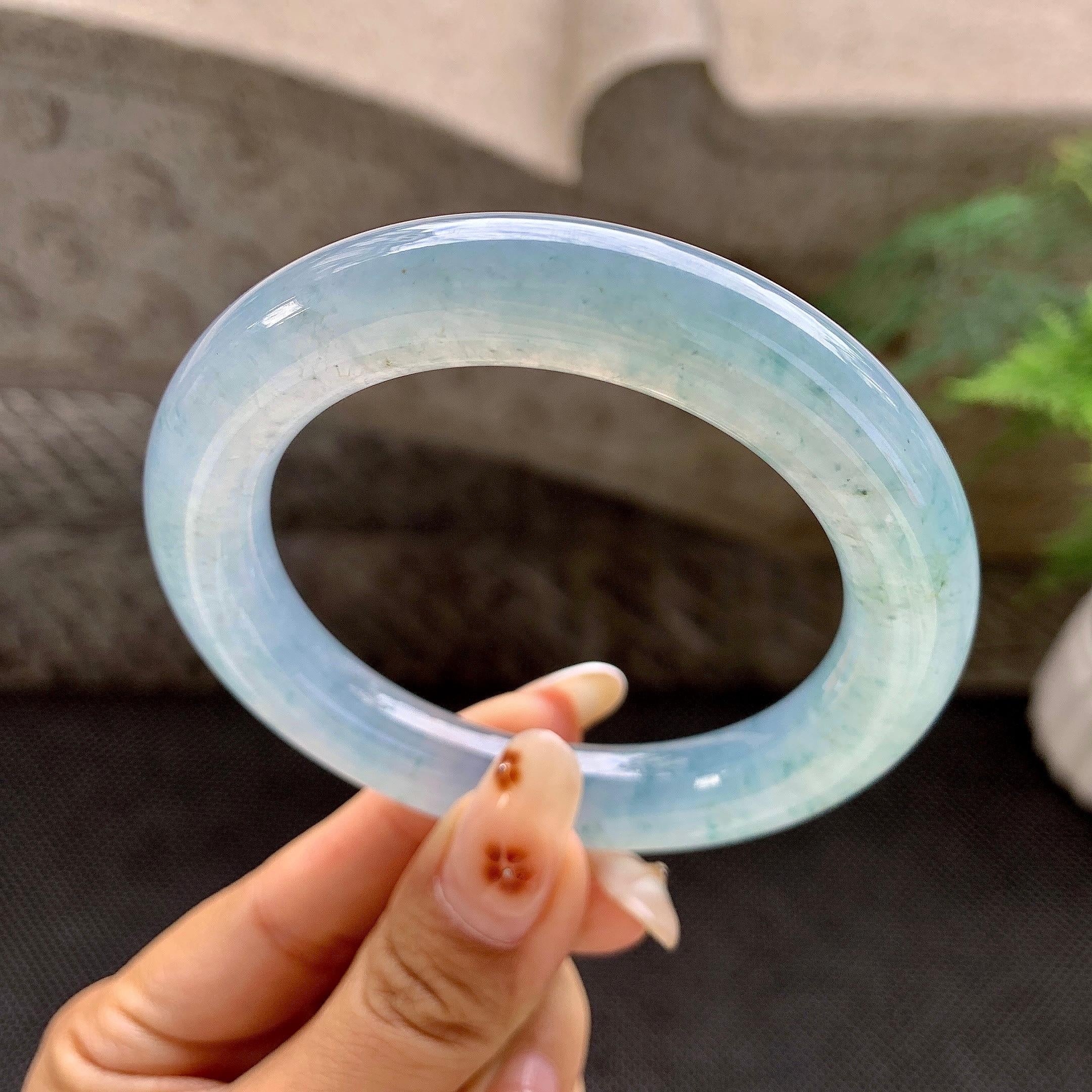 糯冰种飘花圆条手镯54.8mm（yc272773）