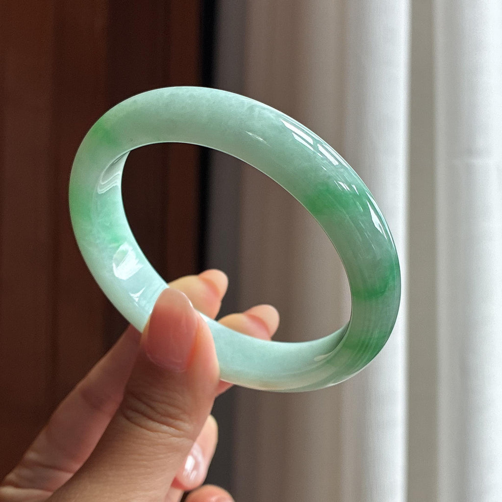 细糯带色贵妃镯 54圈 天然缅甸Ａ货翡翠（yc502533）