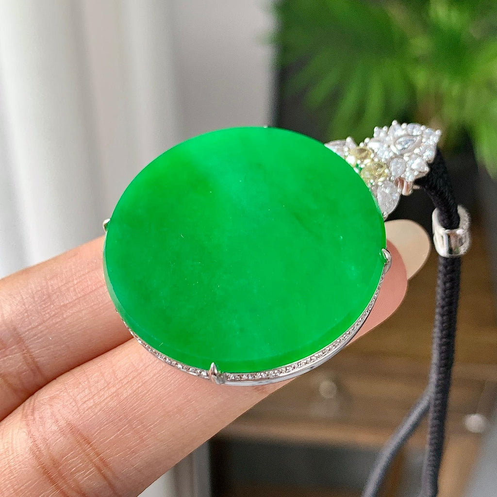 18K金钻镶冰种满绿无事牌吊坠（yc248218）