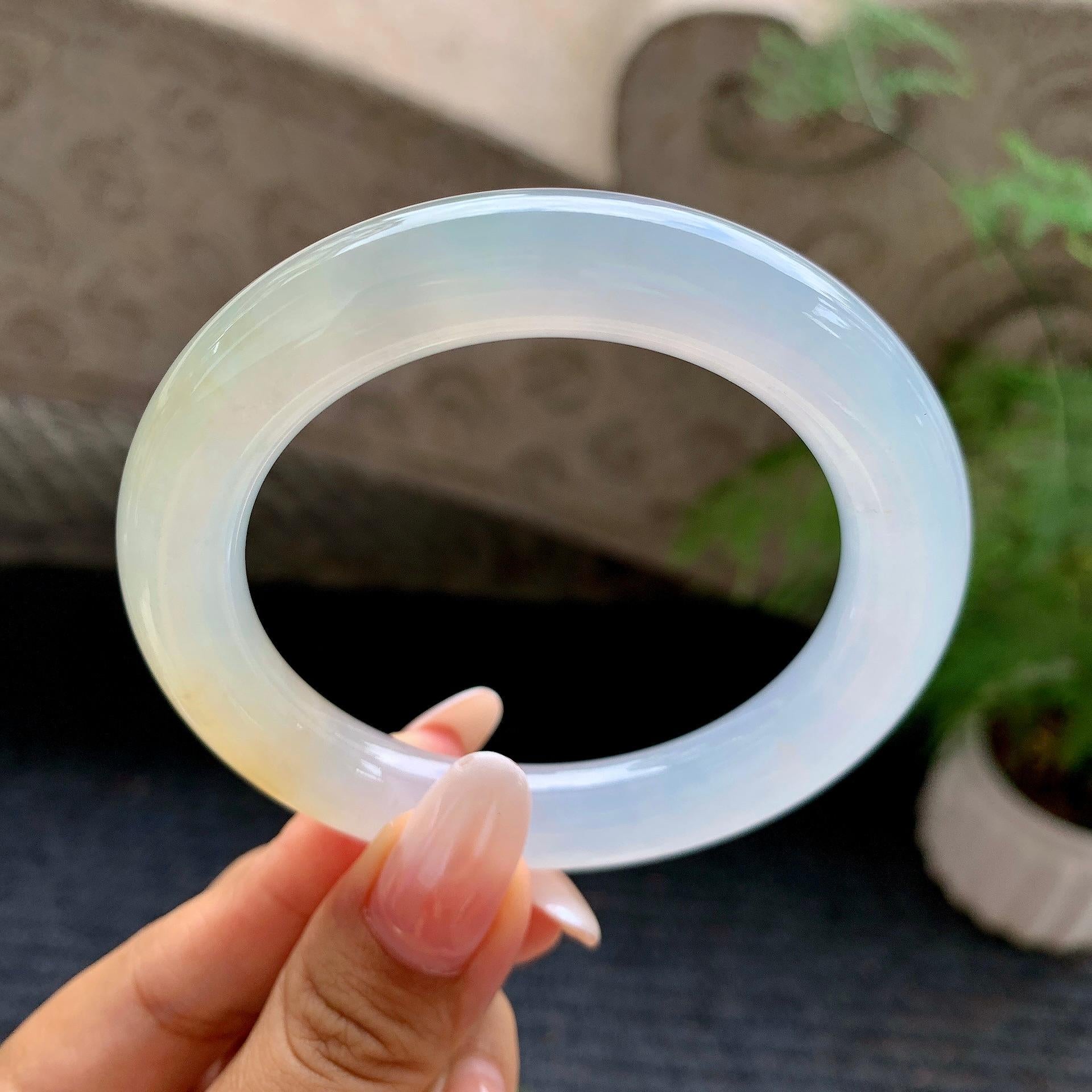 糯冰种飘黄翡圆条手镯（55.3mm）（yc195927）