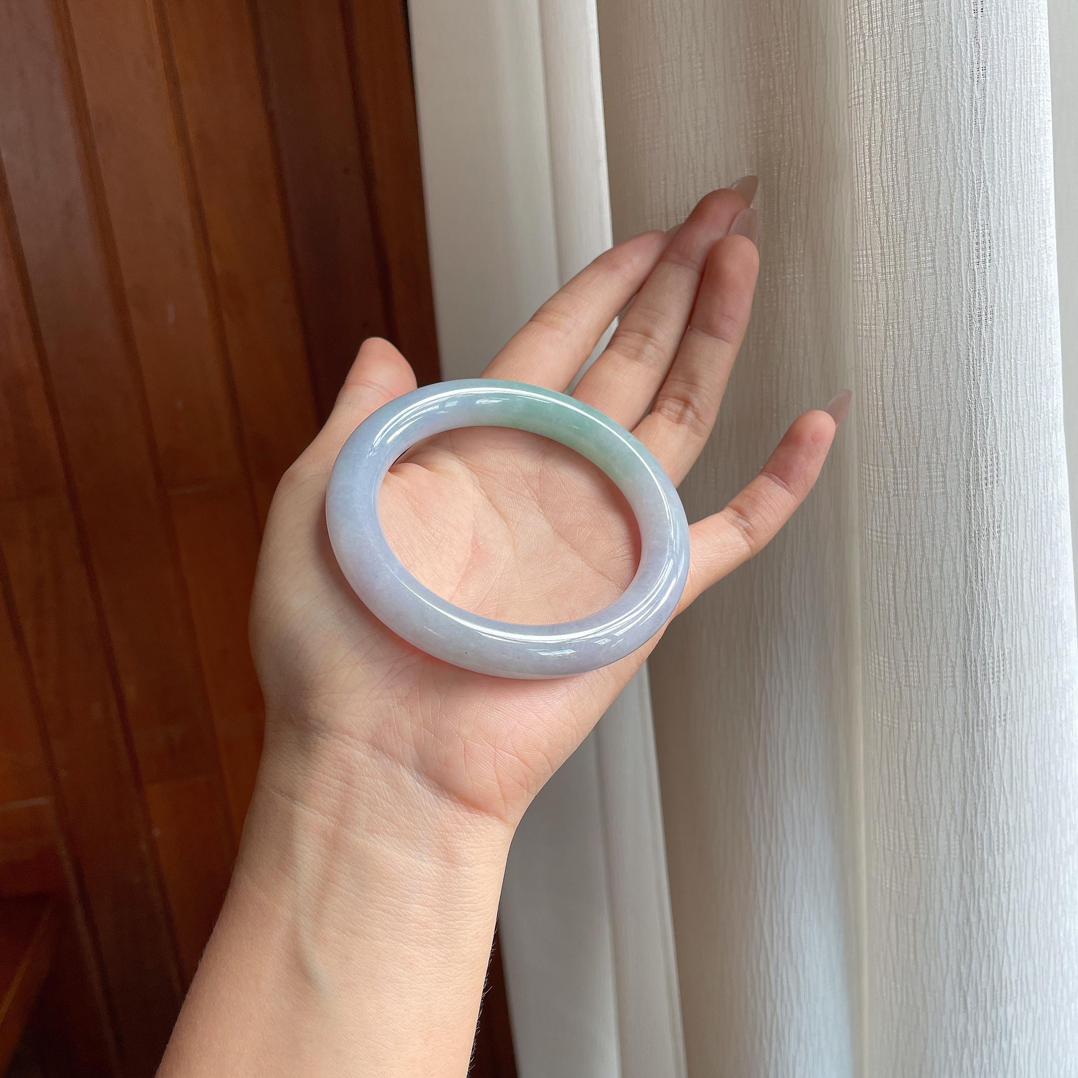 糯冰带底色翡翠圆条手镯（58.3mm）（yc295064）