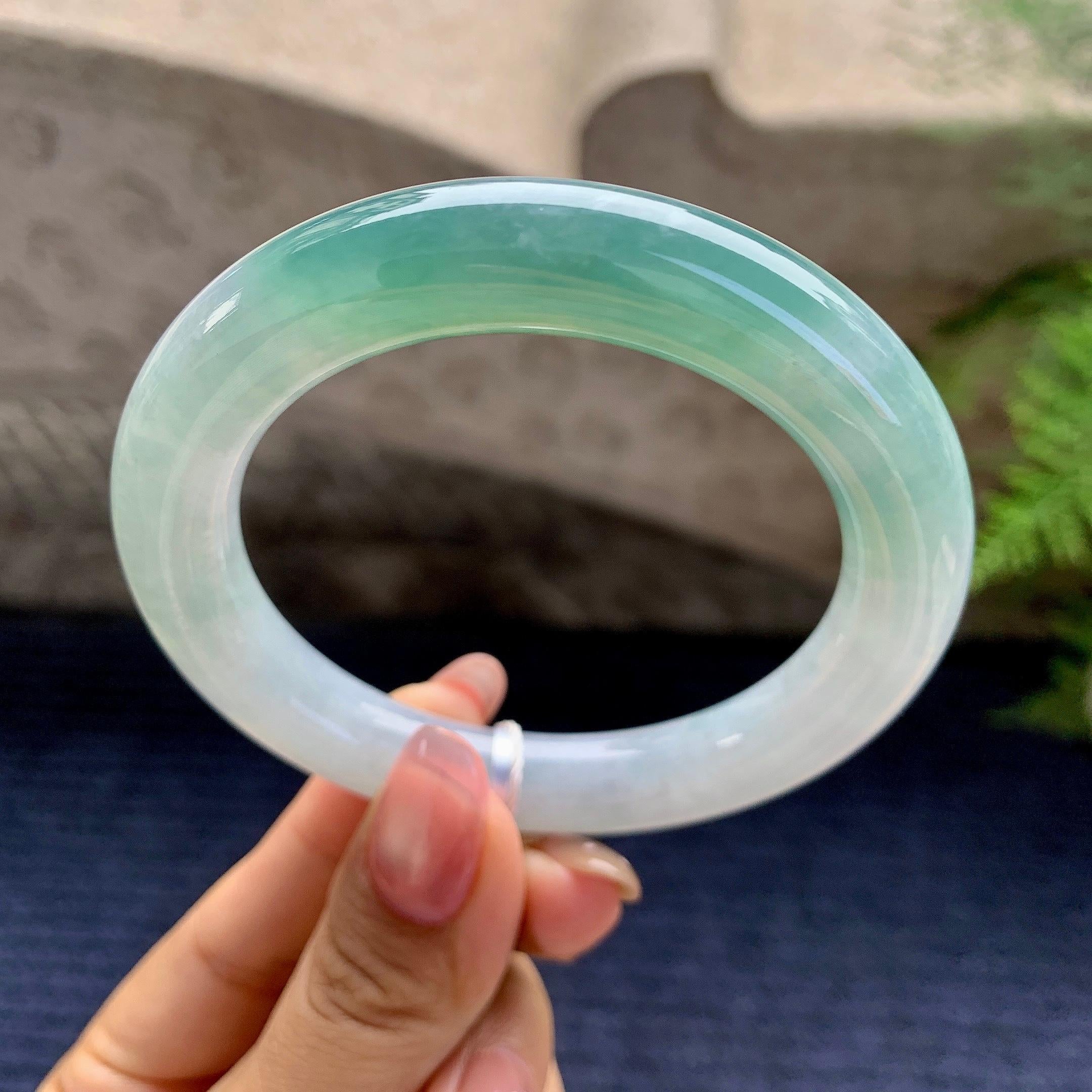 细糯种湖水绿圆条手镯（55.4mm）（yc280878）