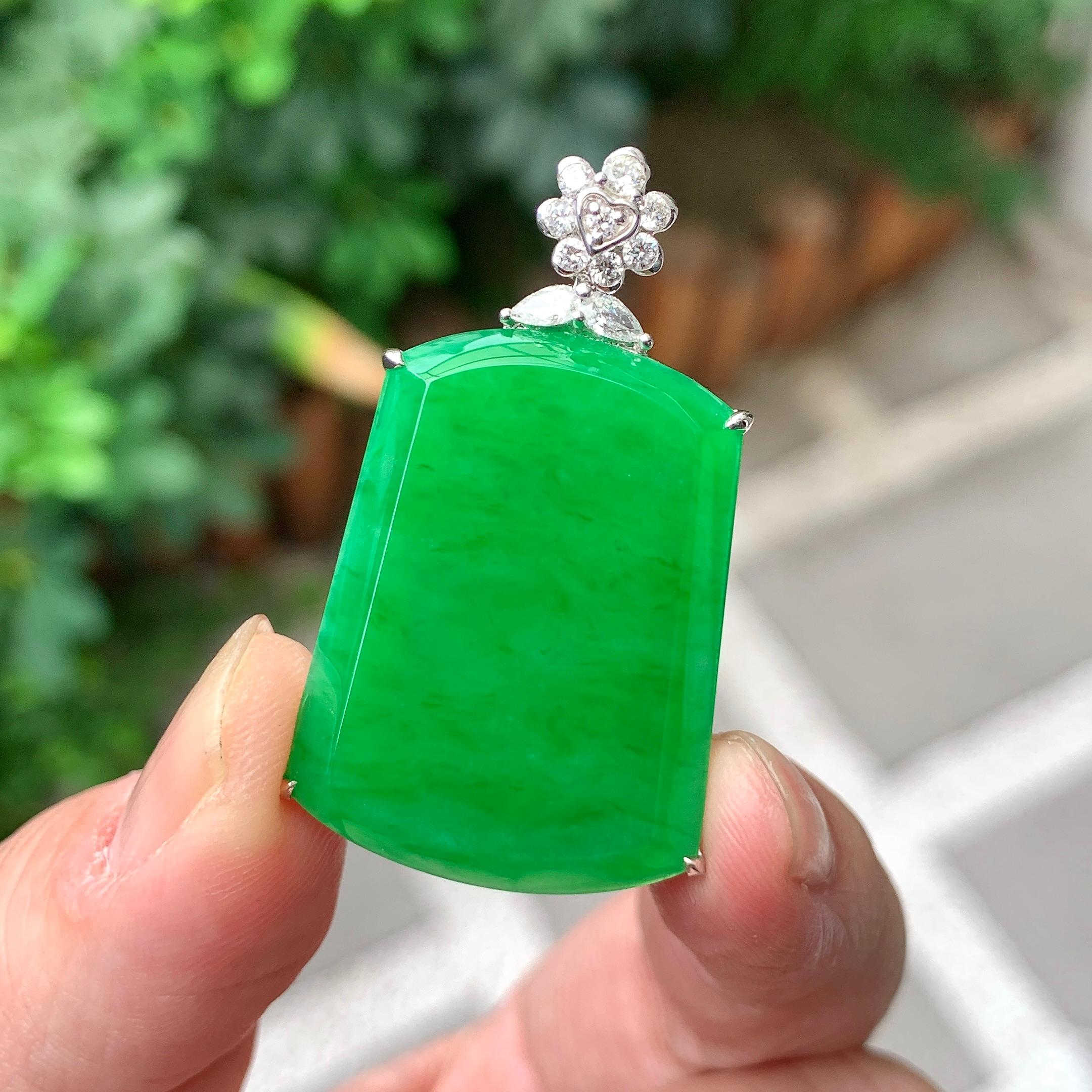 18K金钻镶糯冰种满绿无事牌吊坠（yc261126）