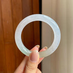 冰种淡春底翡翠圆条手镯（52mm）（yc369227）