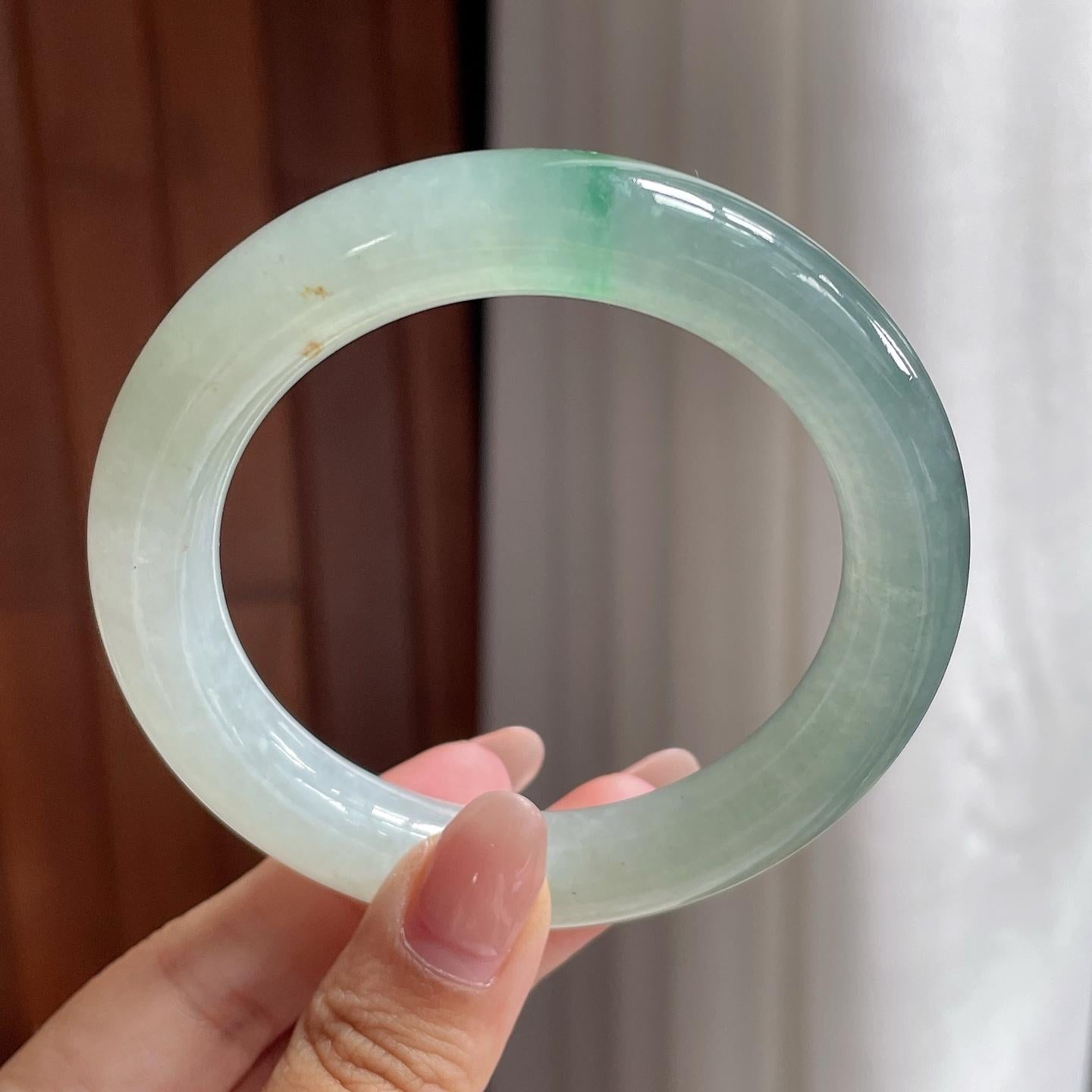 冰种起光晴底飘绿圆条手镯 54圈 天然缅甸A货翡翠（yc693851）