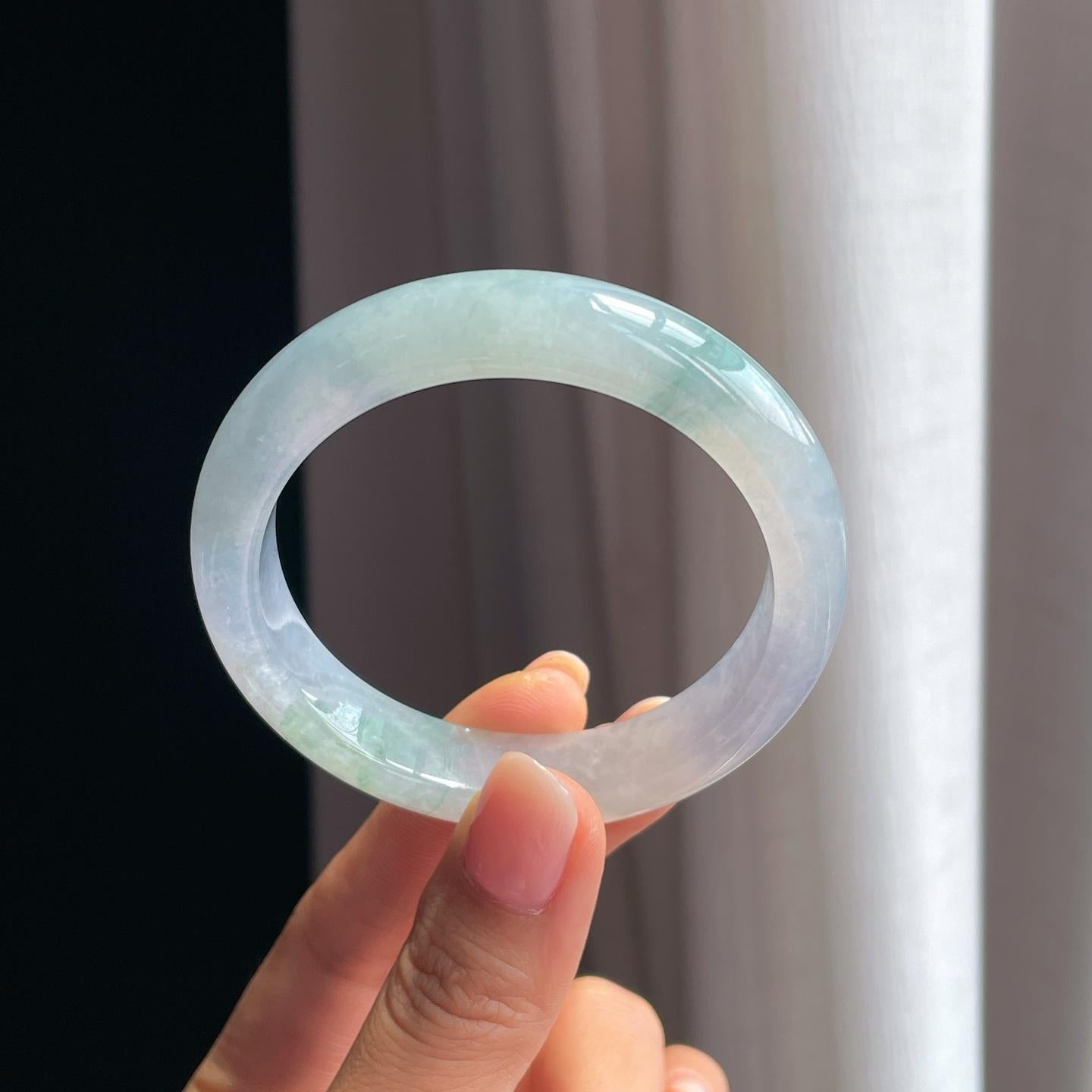 糯冰淡春底飘花翡翠平安镯（54mm)（yc376792）