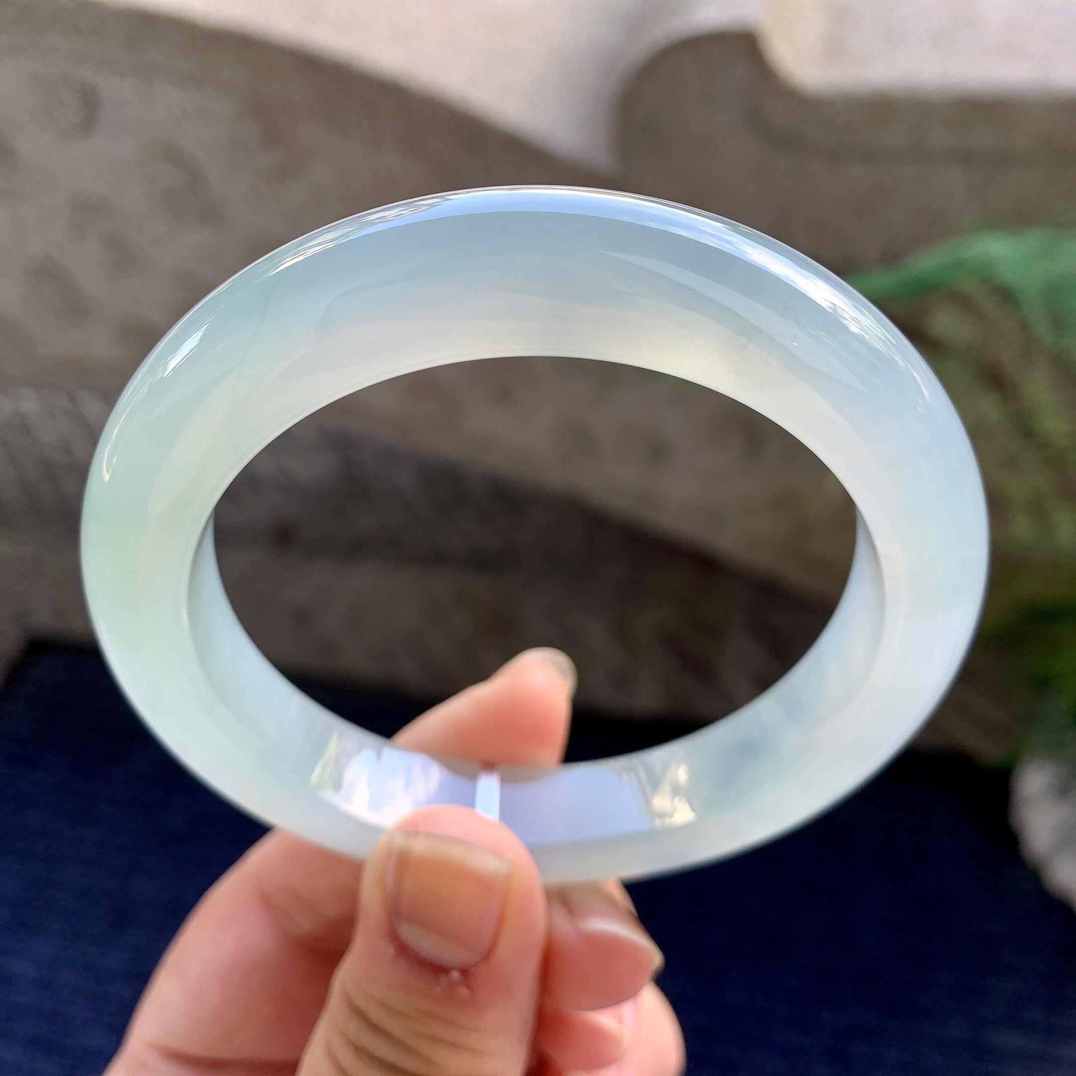 糯冰种淡晴底平安镯（59.8mm）（yc223267）