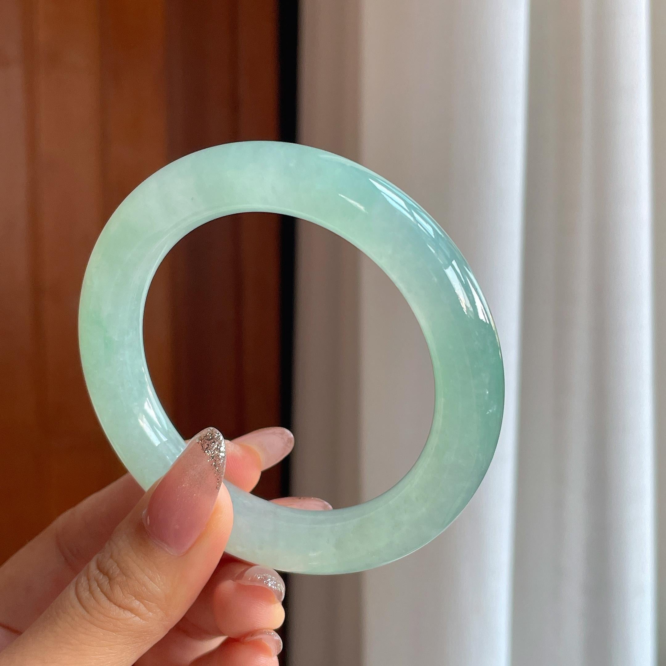 冰种晴底翡翠圆条手镯（57.5mm）（yc353519）