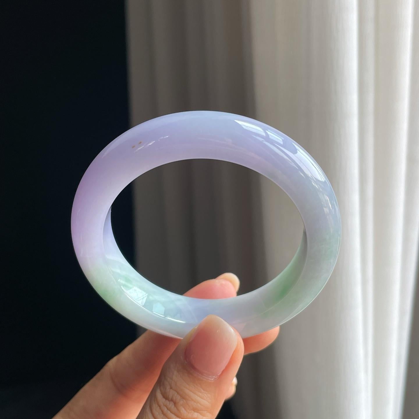 糯冰春带彩翡翠平安镯（53.4mm)（yc389553）