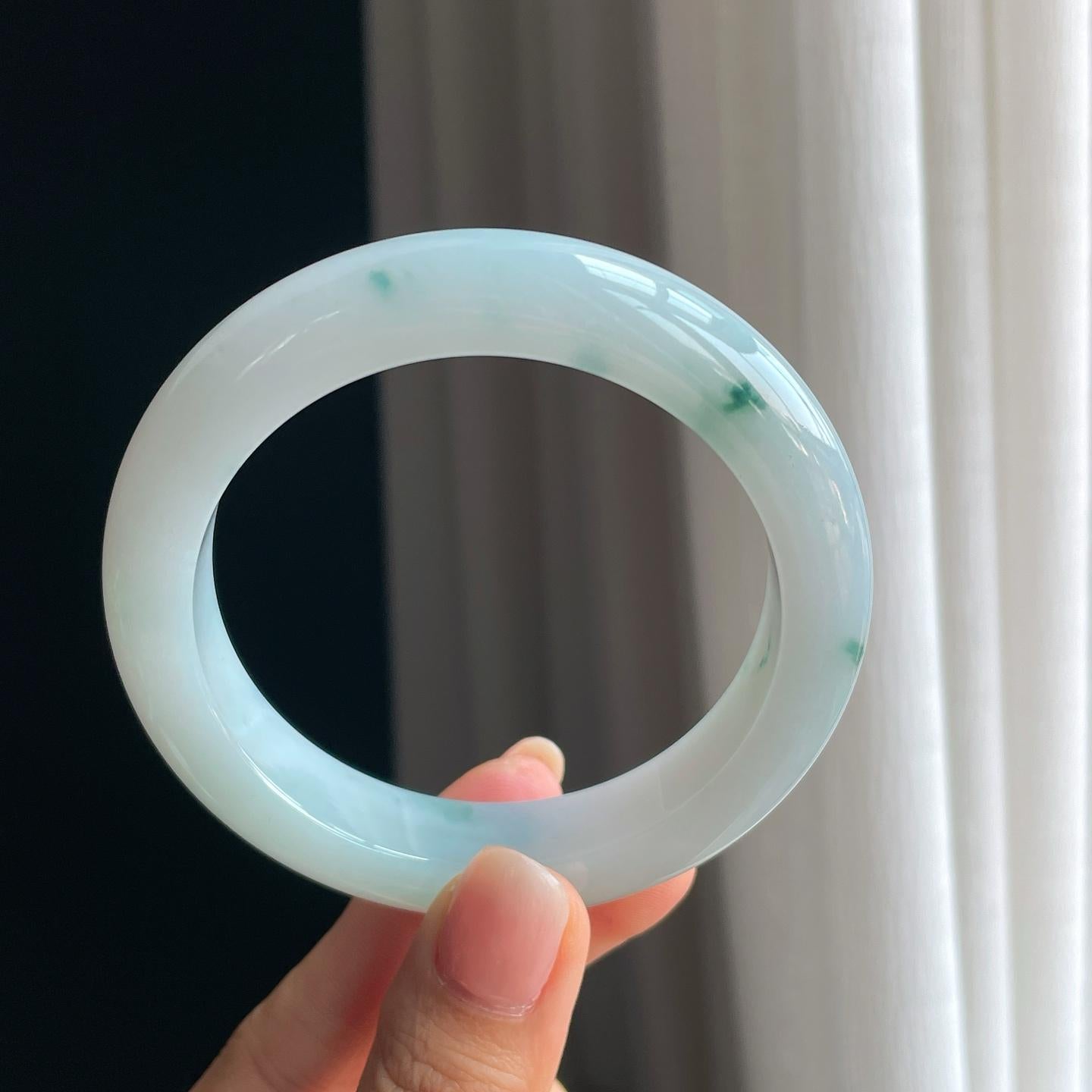 糯冰飘花翡翠平安镯（58.3mm)（yc389477）