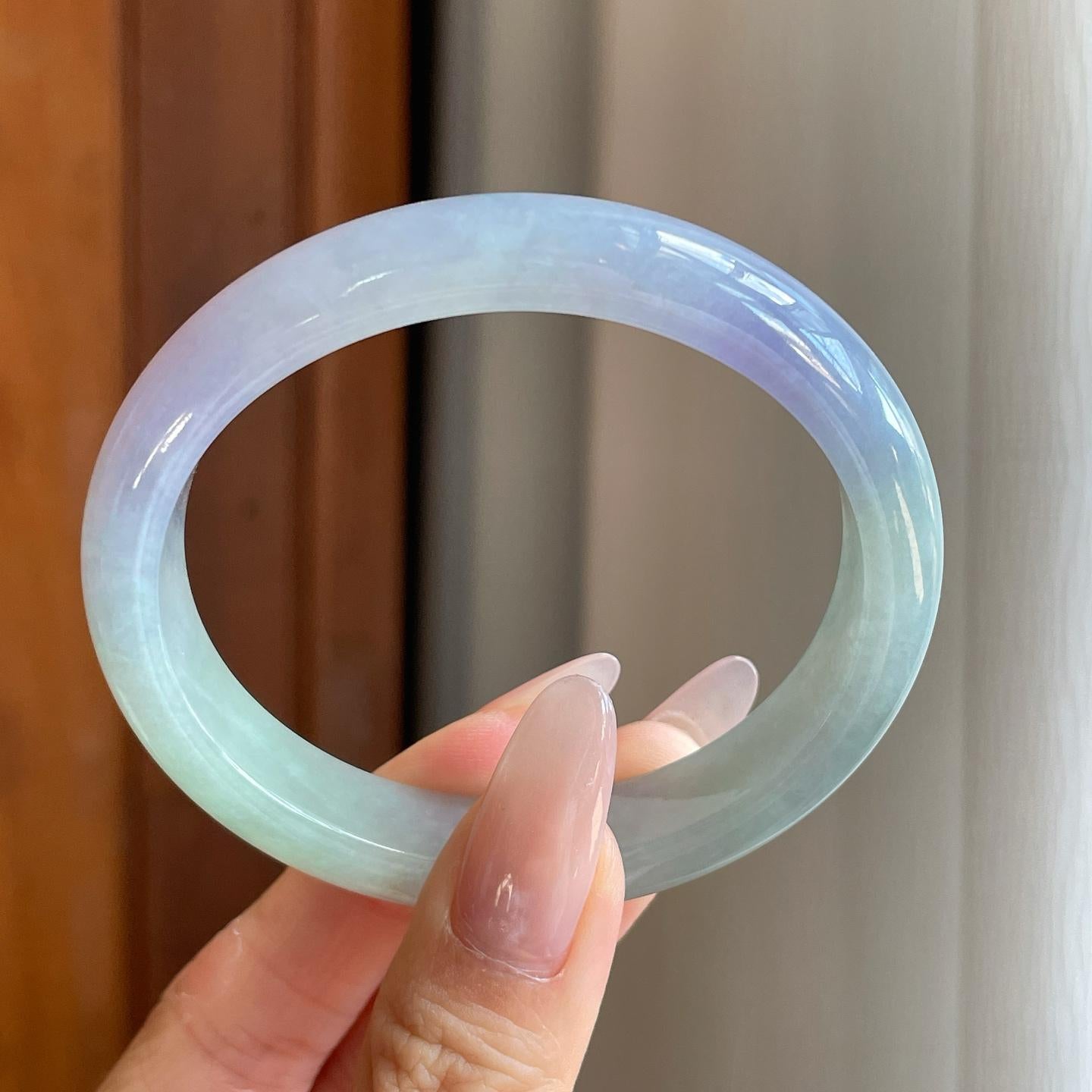 糯冰椿彩翡翠贵妃镯（57.7mm）（yc278186）