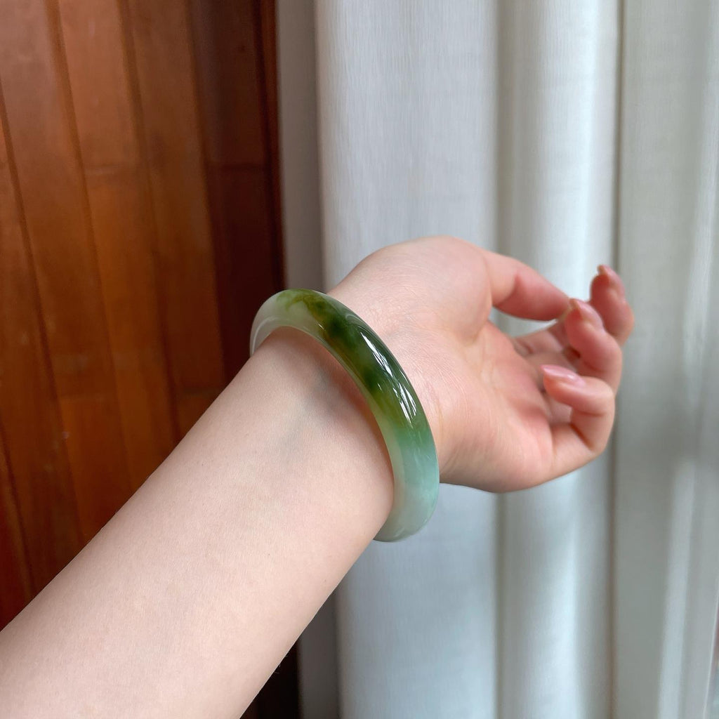 糯冰带色翡翠平安镯（53mm)（yc360247）