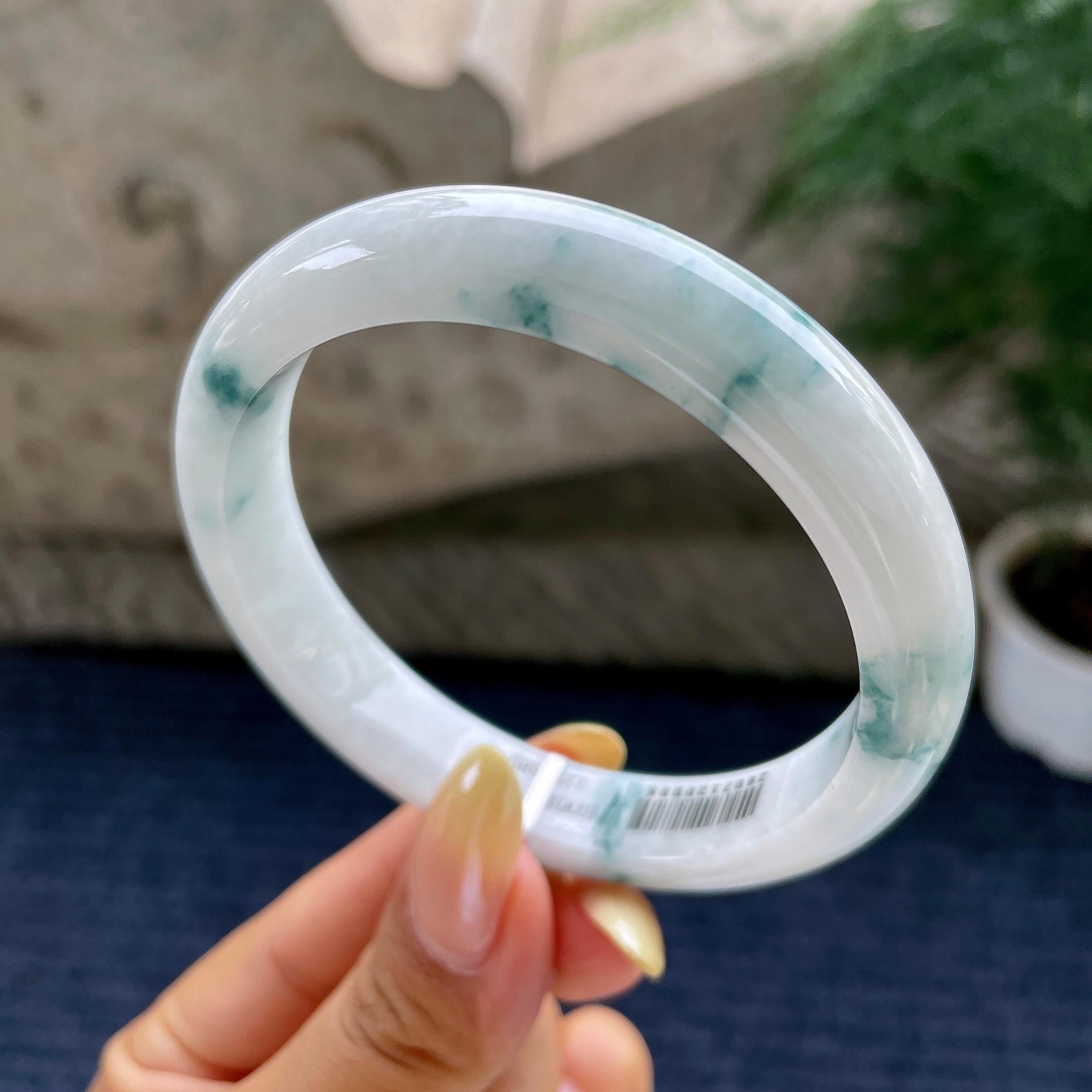 大圈口 细糯种飘花正圈平安镯59.3圈 天然缅甸A货翡翠（yc481922）