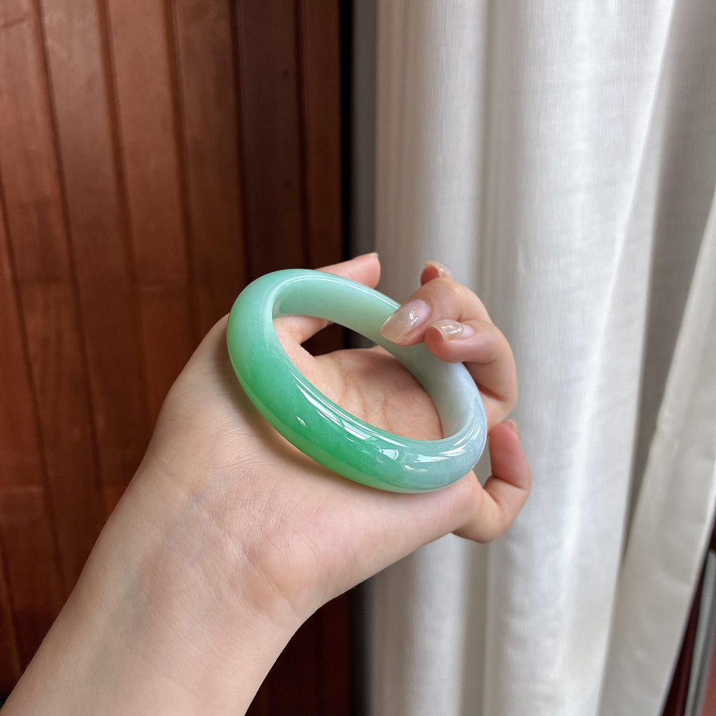 糯冰带色正圈平安镯 58圈 天然缅甸A货翡翠（yc484766）