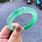 冰种飘阳绿圆条手镯（55.7mm）（yc290116）