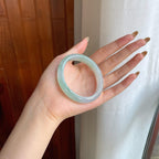 糯冰飘花翡翠贵妃镯（54.2mm)（yc424235）