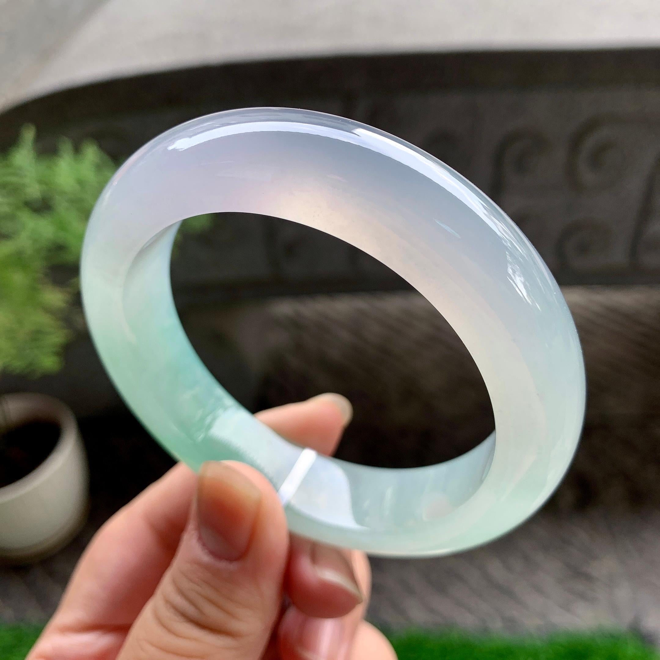 糯冰种淡春彩宽版轮胎手镯（59.4mm）（yc225045）