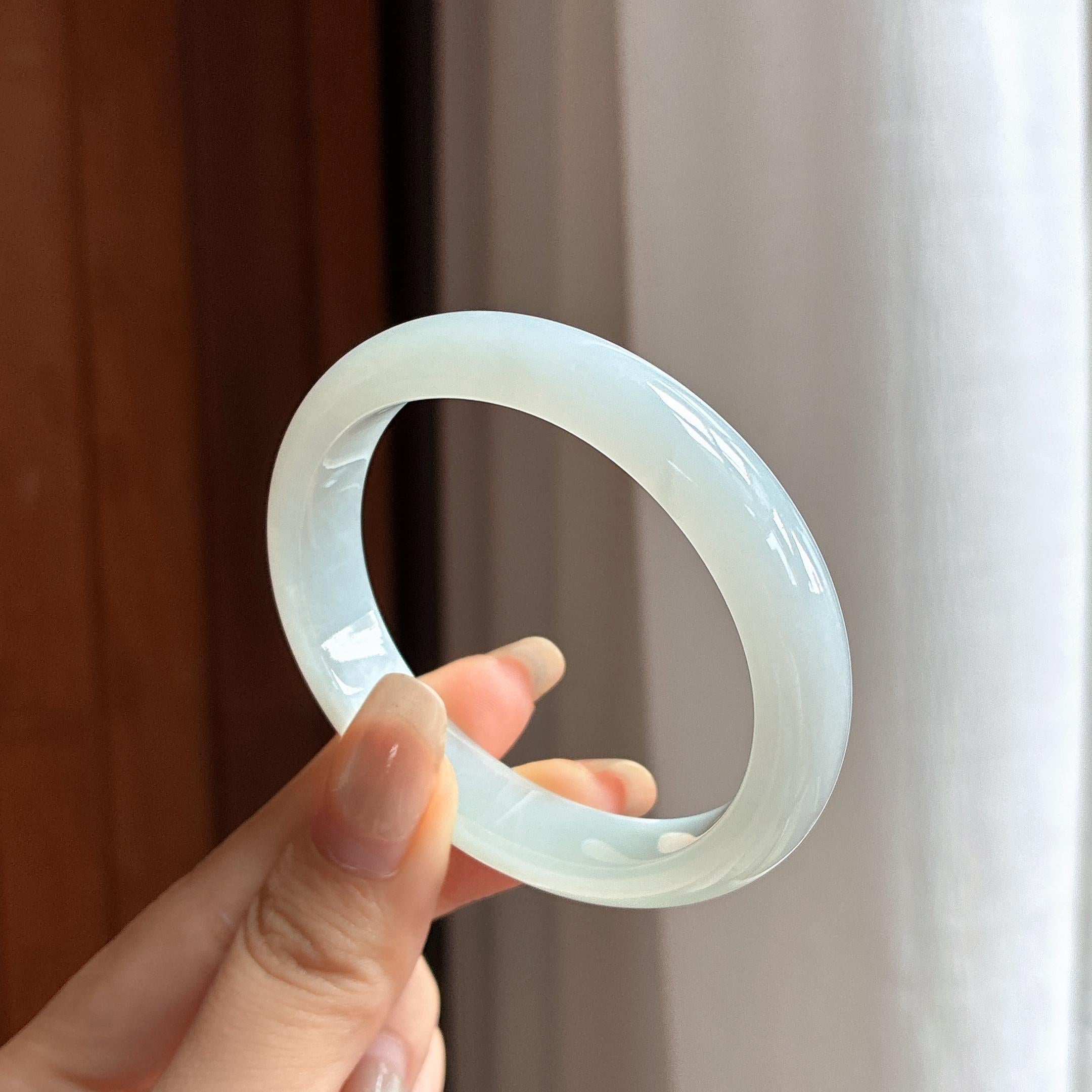 细糯种淡底色贵妃镯 53圈 天然缅甸A货翡翠（yc460678）
