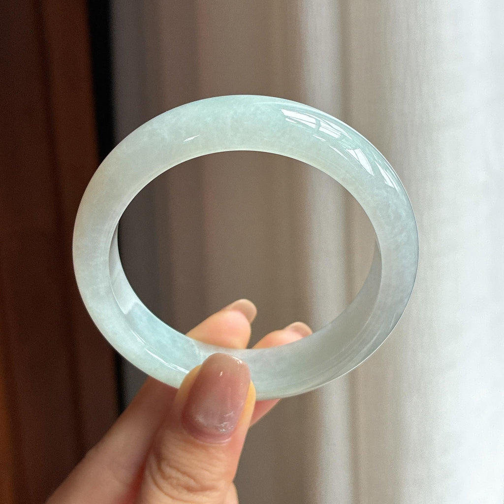 糯冰淡底色翡翠平安镯 52圈（yc433926）