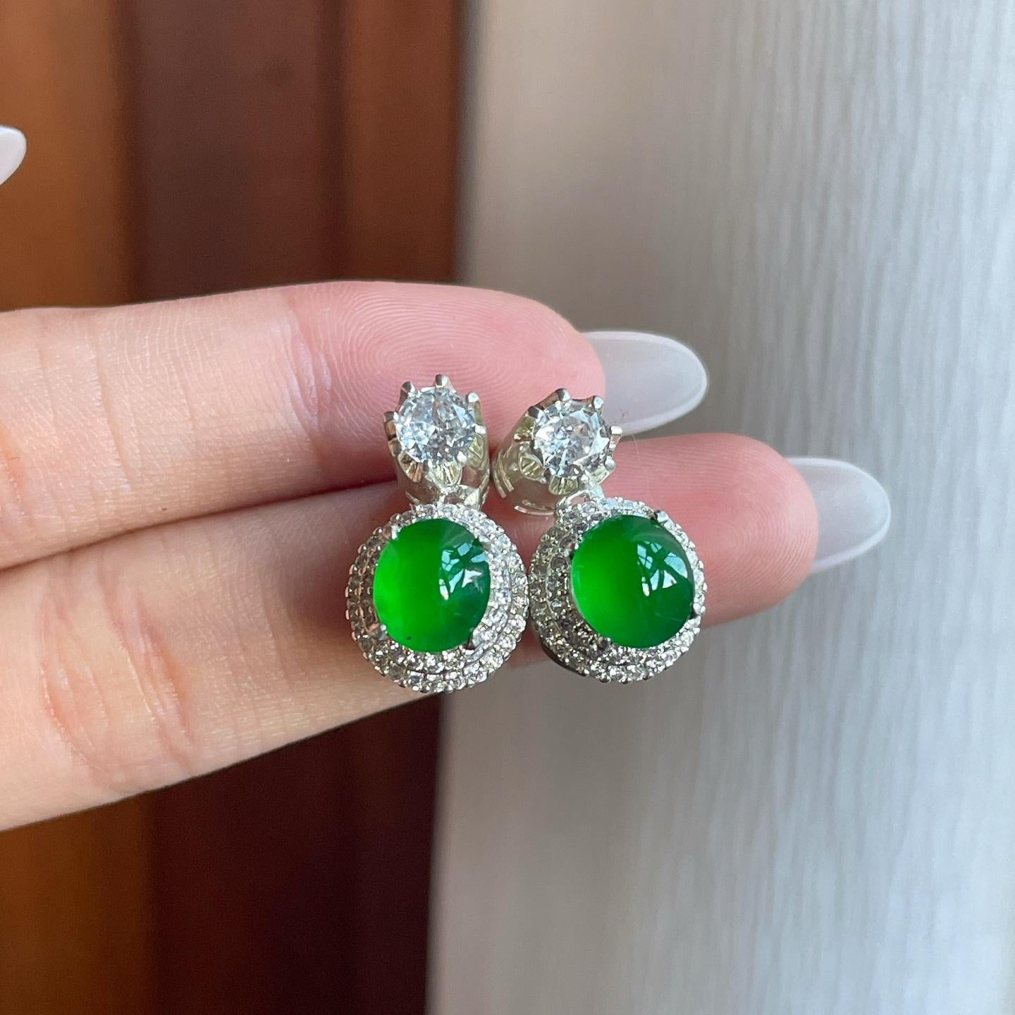 铜托冰种满绿翡翠蛋面耳饰（yc261407）