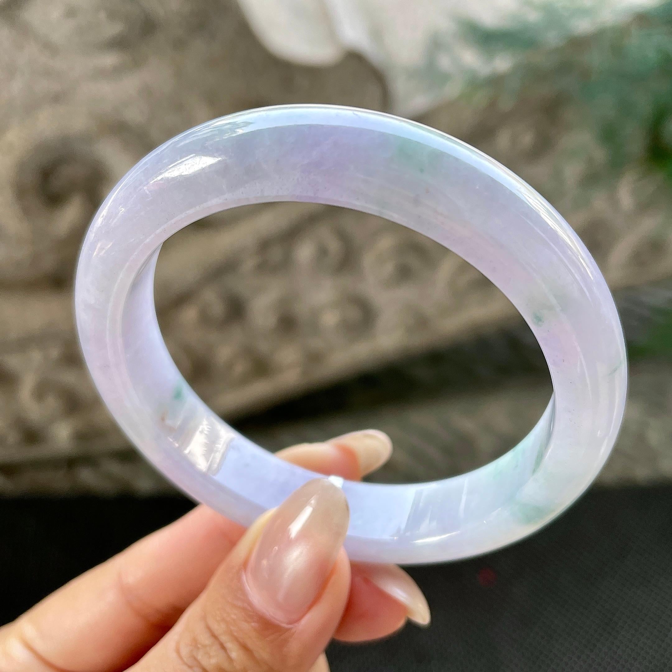 大圈口   糯种淡紫罗兰飘蓝花正圈平安镯58.2圈   天然缅甸A货翡翠（yc348222）