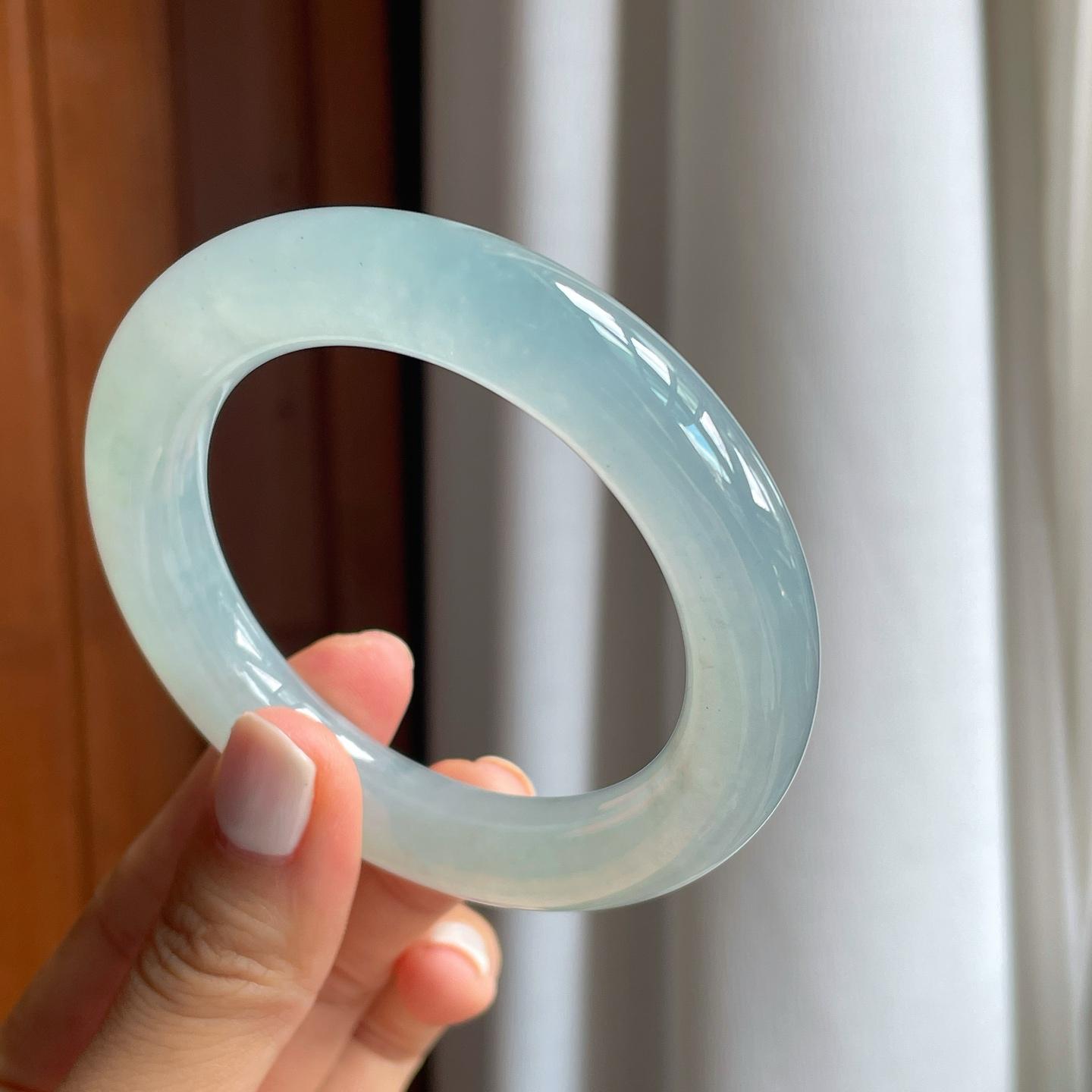 冰种蓝晴底翡翠圆条手镯（55mm）（yc247653）