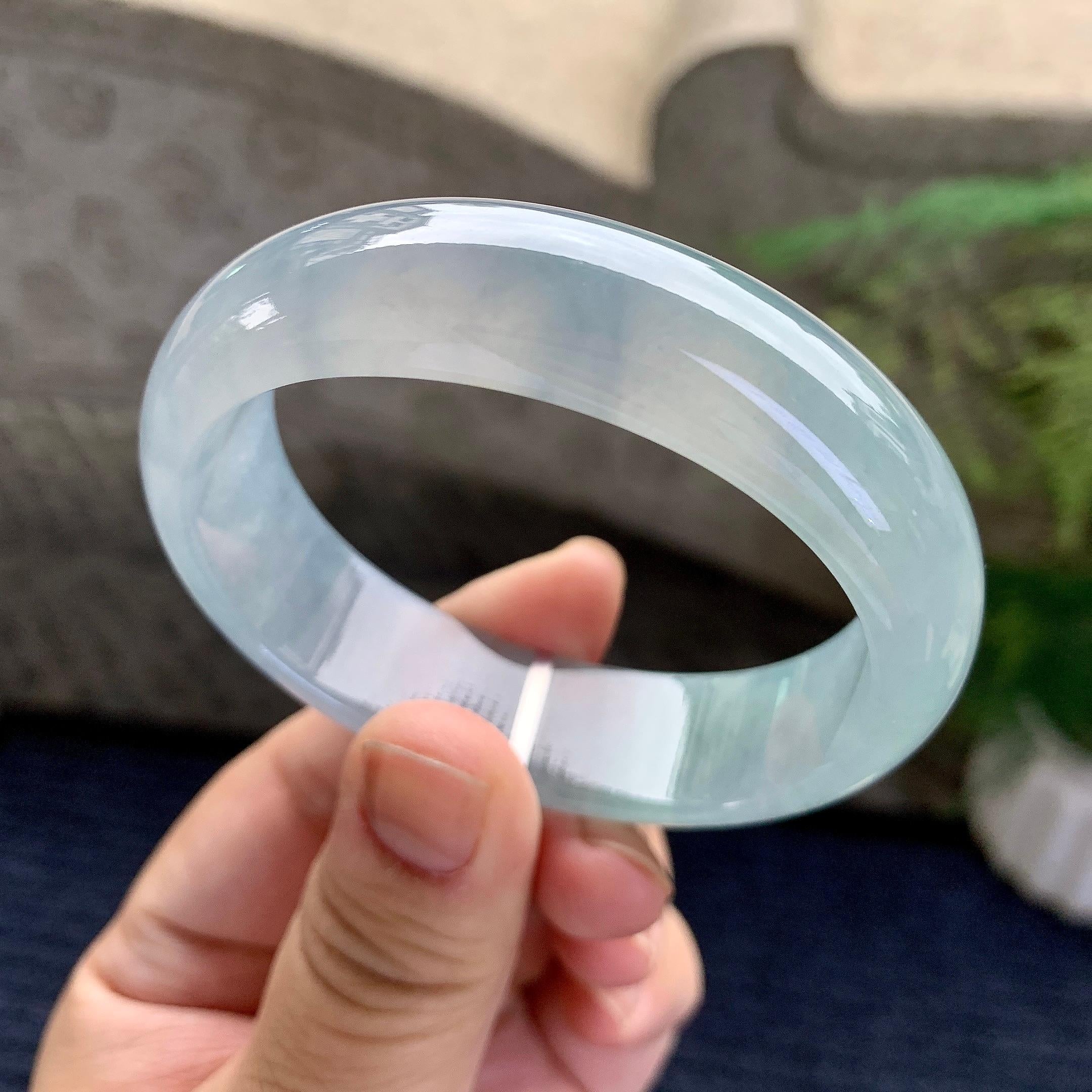 糯冰种蓝底宽版贵妃手镯（56mm）（yc228509）