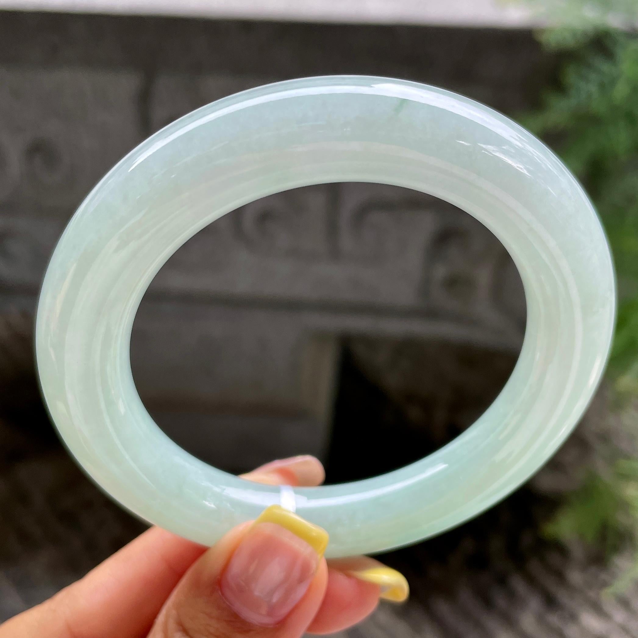 细糯种晴底圆条手镯56.5圈        天然缅甸A货翡翠（yc383114）