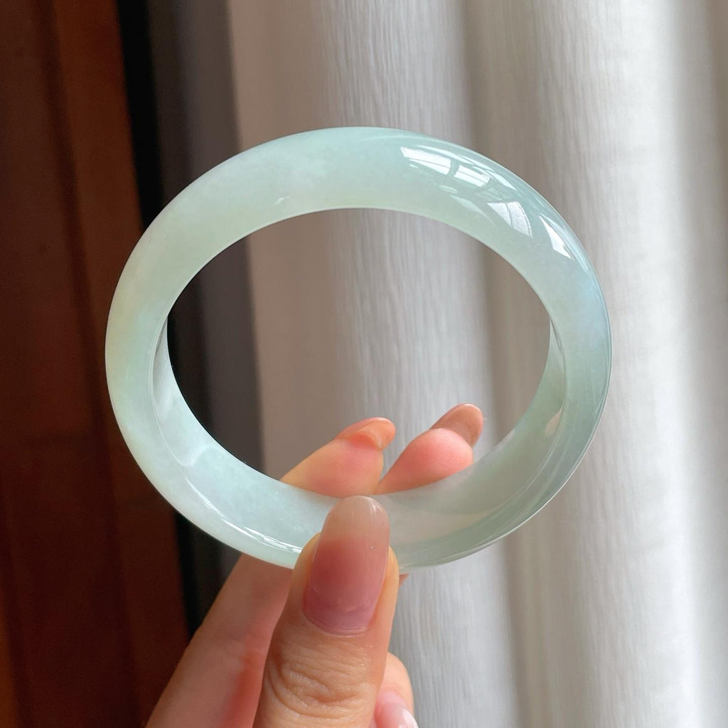 糯冰种淡底色宽版翡翠平安镯（58.2mm）（yc354349）