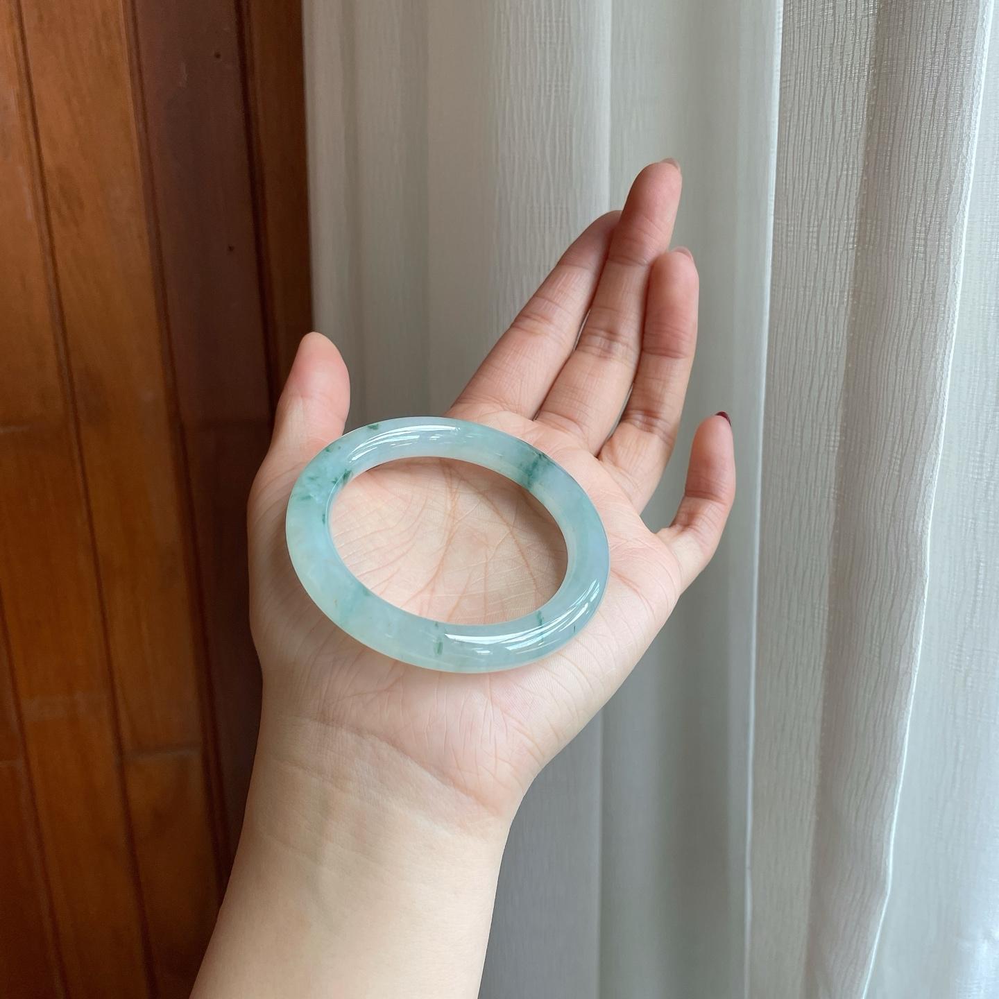 糯冰飘花翡翠圆条手镯（51mm）（yc302155）