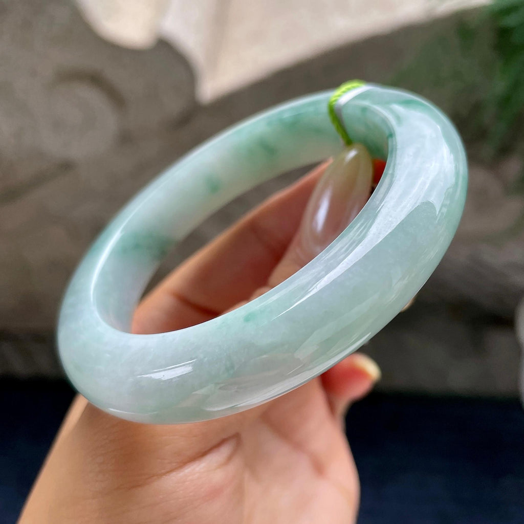 细糯种飘花正圈平安镯55圈           天然缅甸A货翡翠（yc460641）