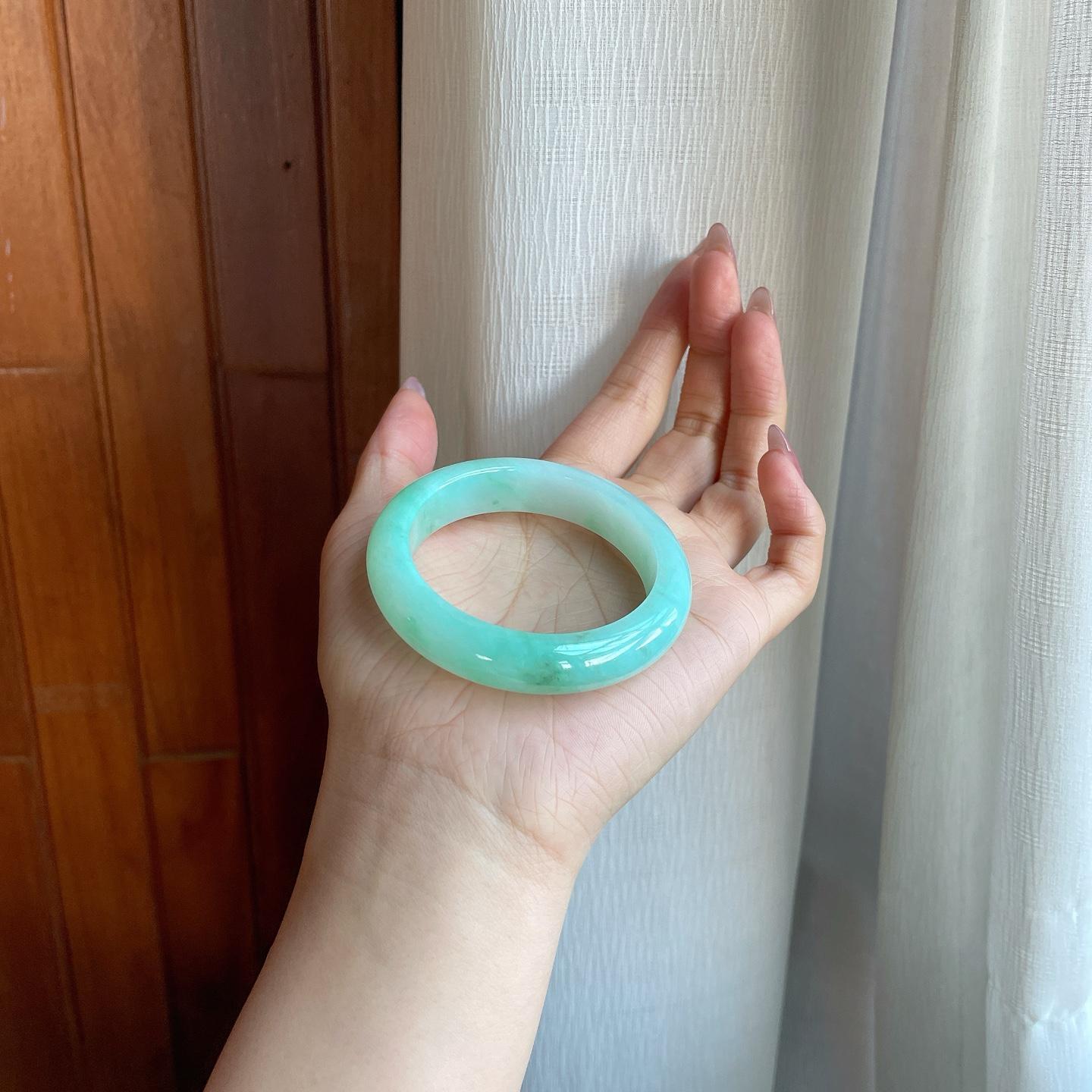 糯冰晴底翡翠平安镯（50.6mm）（yc289408）