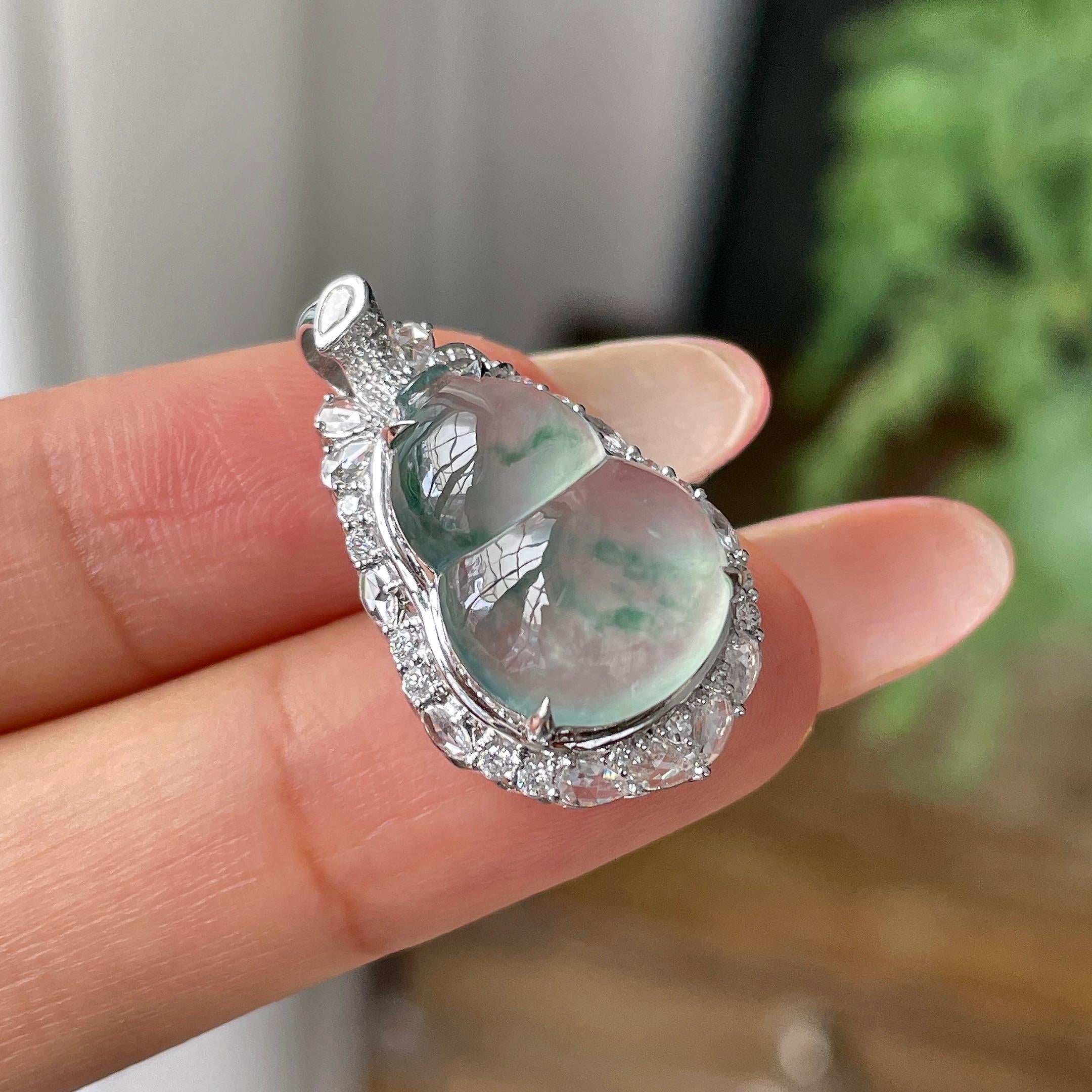 18k金钻镶冰种飘花葫芦吊坠         天然缅甸A货翡翠（yc448349）