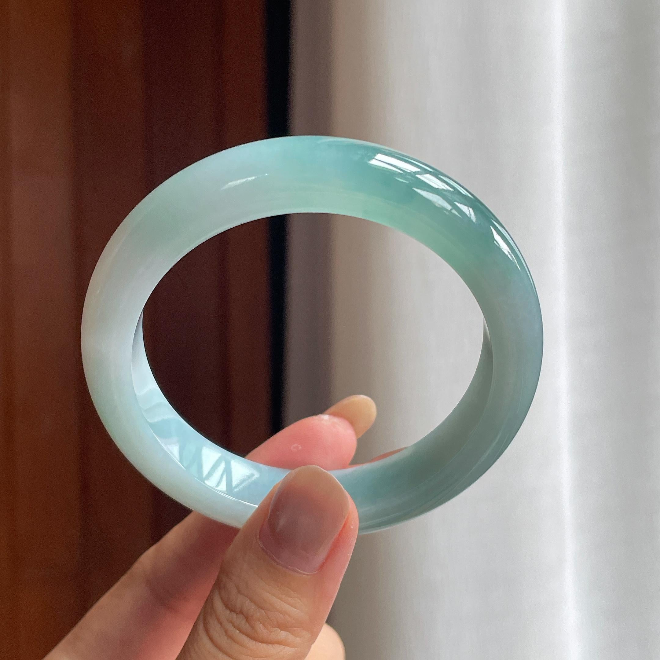 糯冰淡天空蓝翡翠平安镯 56圈（yc428972）