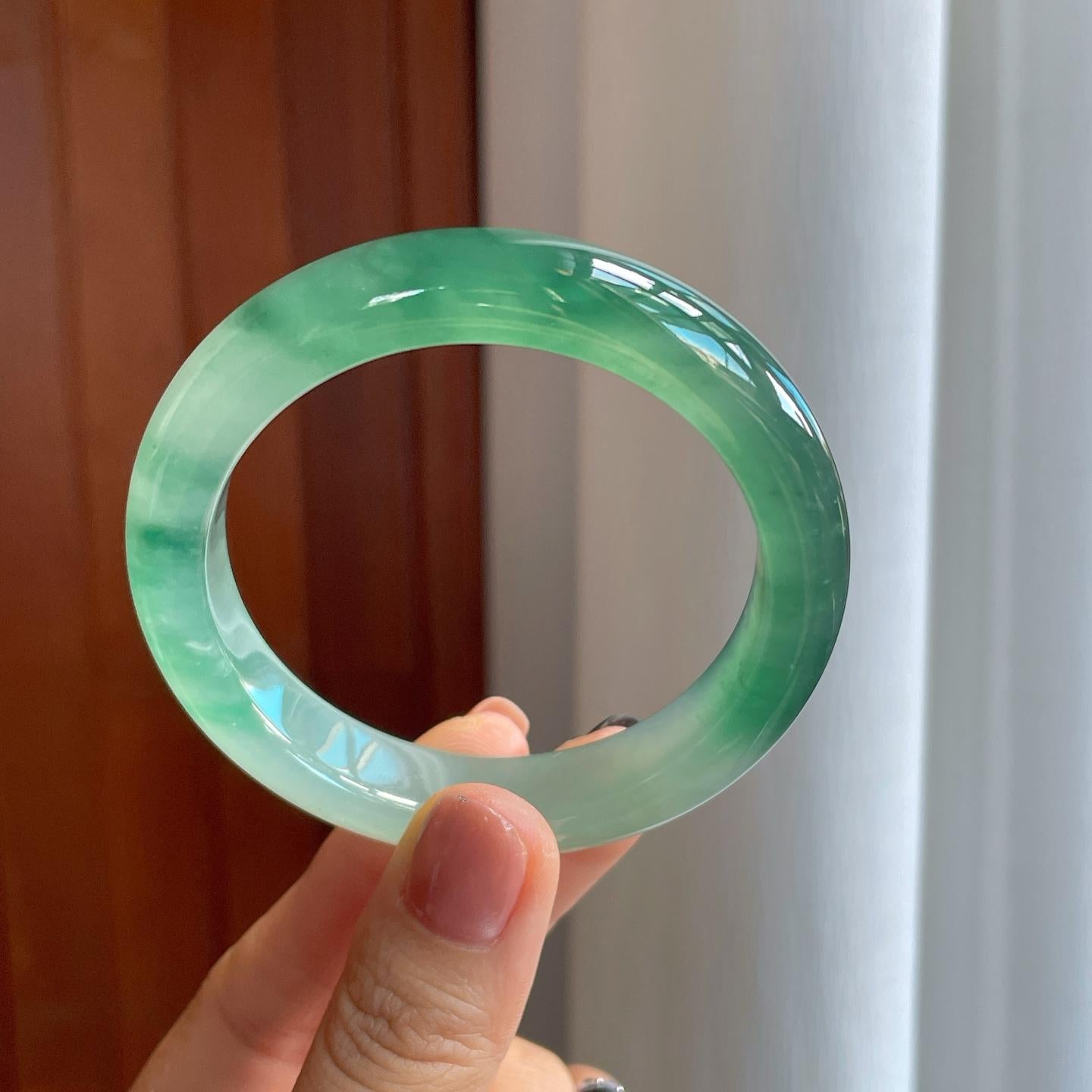 冰种湖水绿翡翠平安镯（54.5mm）（yc276510）